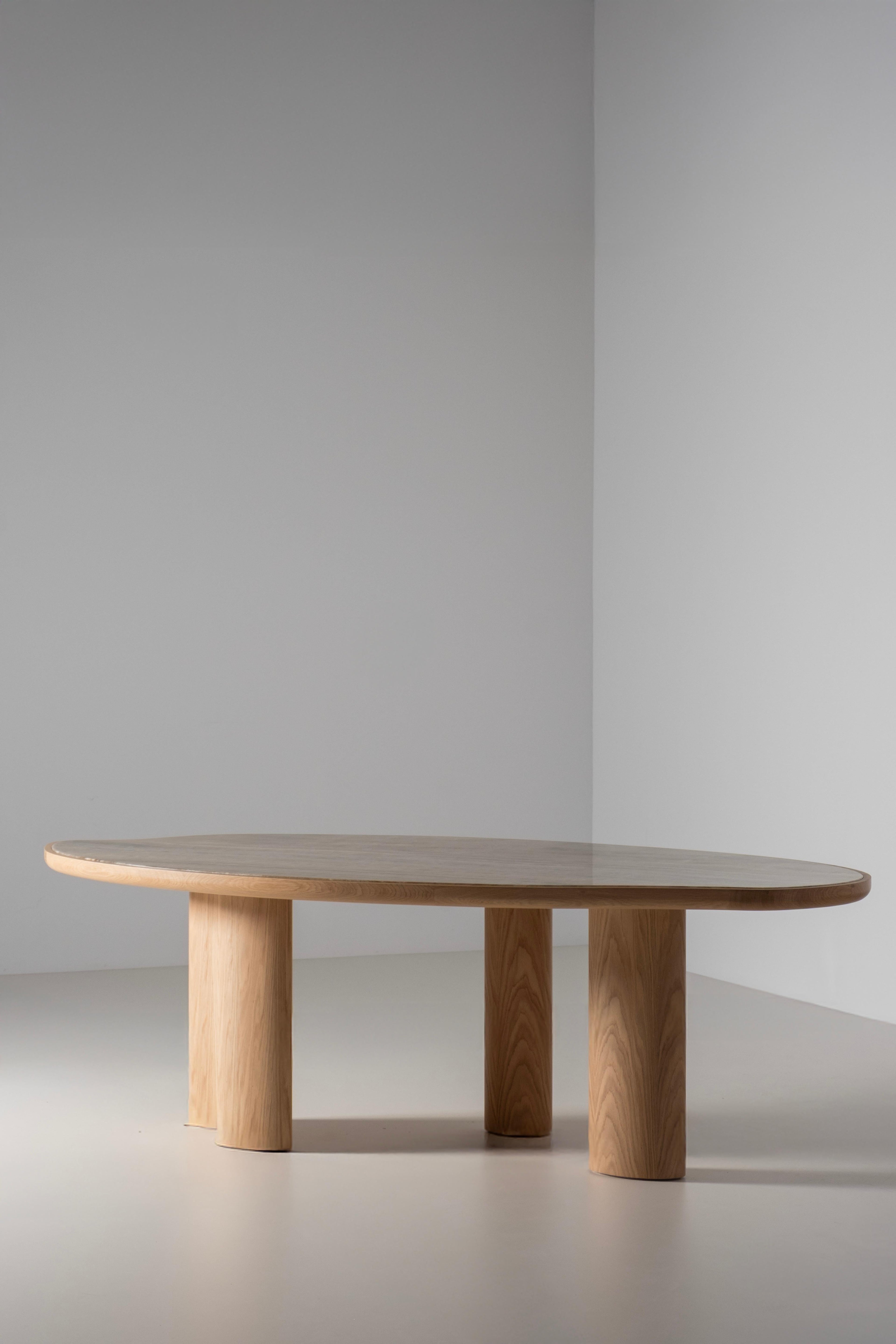 https://a.1stdibscdn.com/organic-modern-cerdeira-dining-table-onyx-miel-oak-handmade-greenapple-for-sale-picture-4/f_53532/f_452492221762162011262/E0030171_Export_master.jpg
