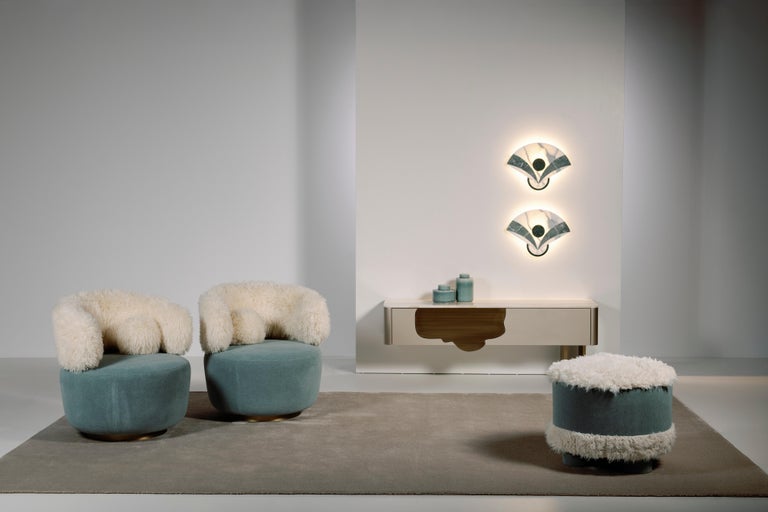 https://a.1stdibscdn.com/contemporary-caju-swivel-lounge-chair-set-2-boucle-faux-fur-by-greenapple-for-sale-picture-2/f_53532/f_482072021767709302740/E0030837_Export_master.jpg?width=768
