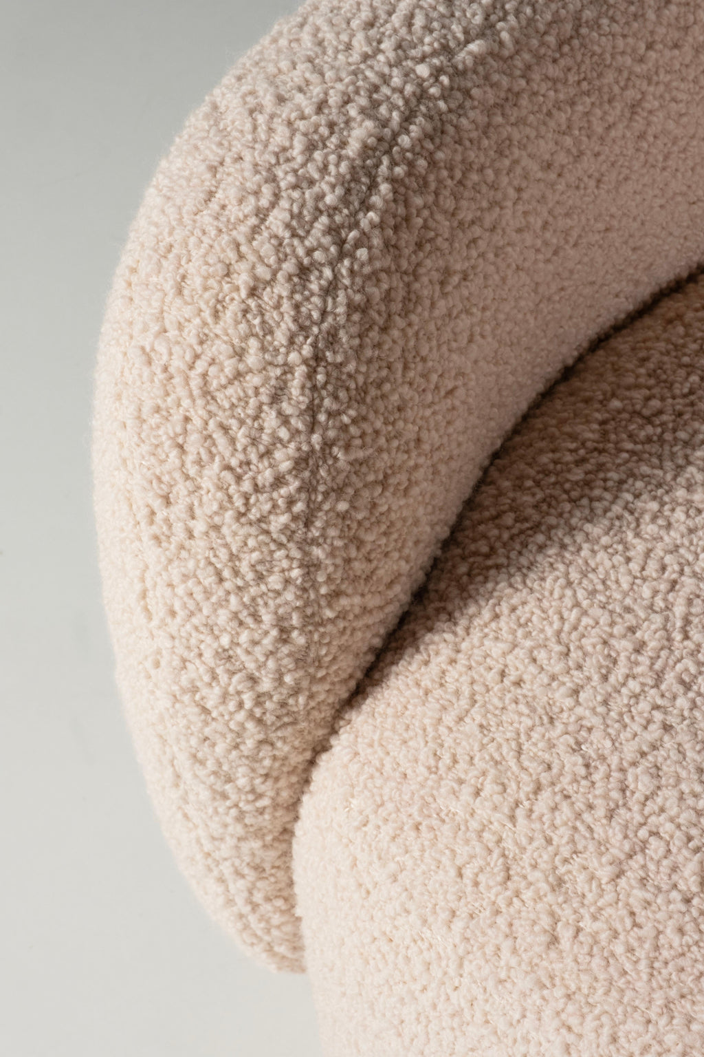 https://a.1stdibscdn.com/contemporary-conchula-swivel-accent-chair-dedar-boucle-handmade-by-greenapple-for-sale-picture-8/f_53532/f_489574821771942189967/E0031301_Export_master.jpg