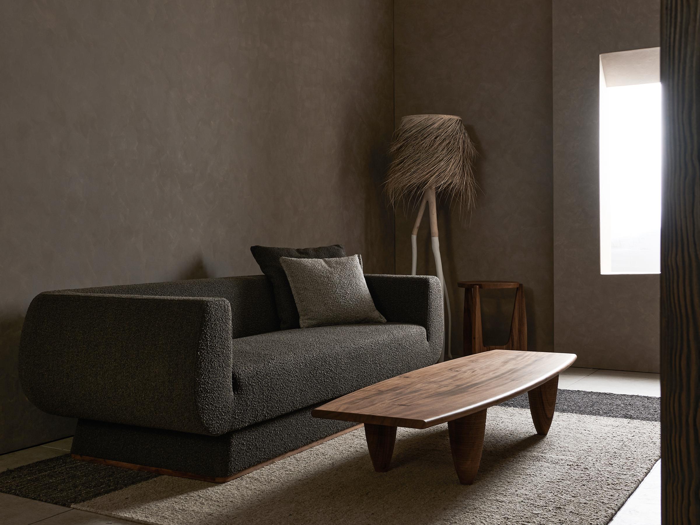 https://a.1stdibscdn.com/vibe-sofa-m-by-daaz-for-sale-picture-3/f_12192/f_417541421727987573946/E1337A_6_master.jpg