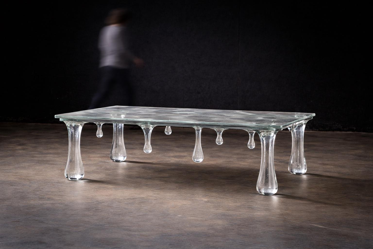 https://a.1stdibscdn.com/sculptural-coffee-table-by-sergio-vulpe-clear-glass-organic-design-for-sale-picture-2/f_99712/f_493727421774458320230/E46662E3_F486_4A56_BD42_B71F7ABAC54C_master.jpeg