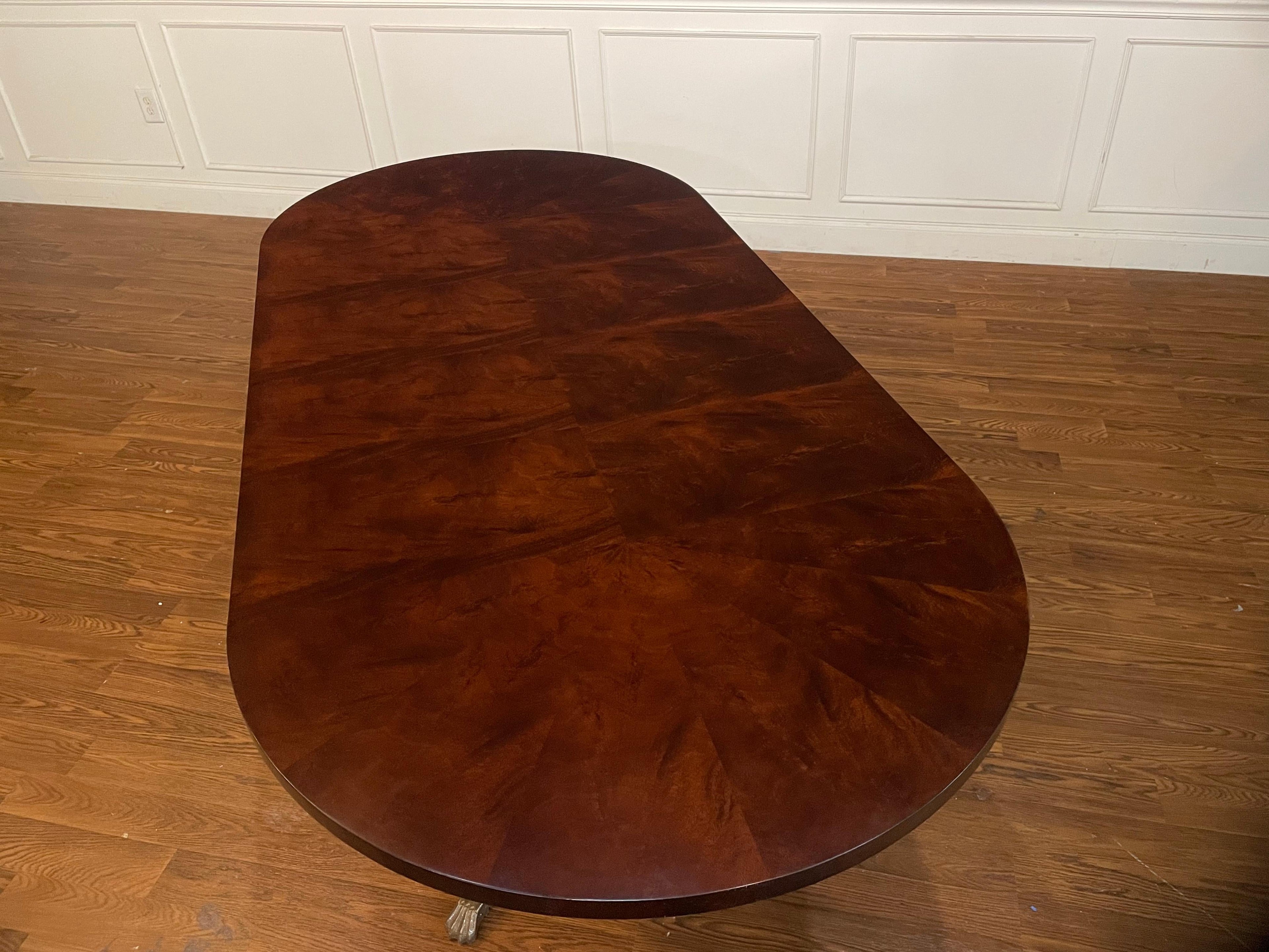https://a.1stdibscdn.com/petite-narrow-traditional-mahogany-dining-table-for-sale-picture-3/f_44162/f_358370821692830217289/E9F8C870_42F0_436E_9139_CF514606C35E_master.jpeg