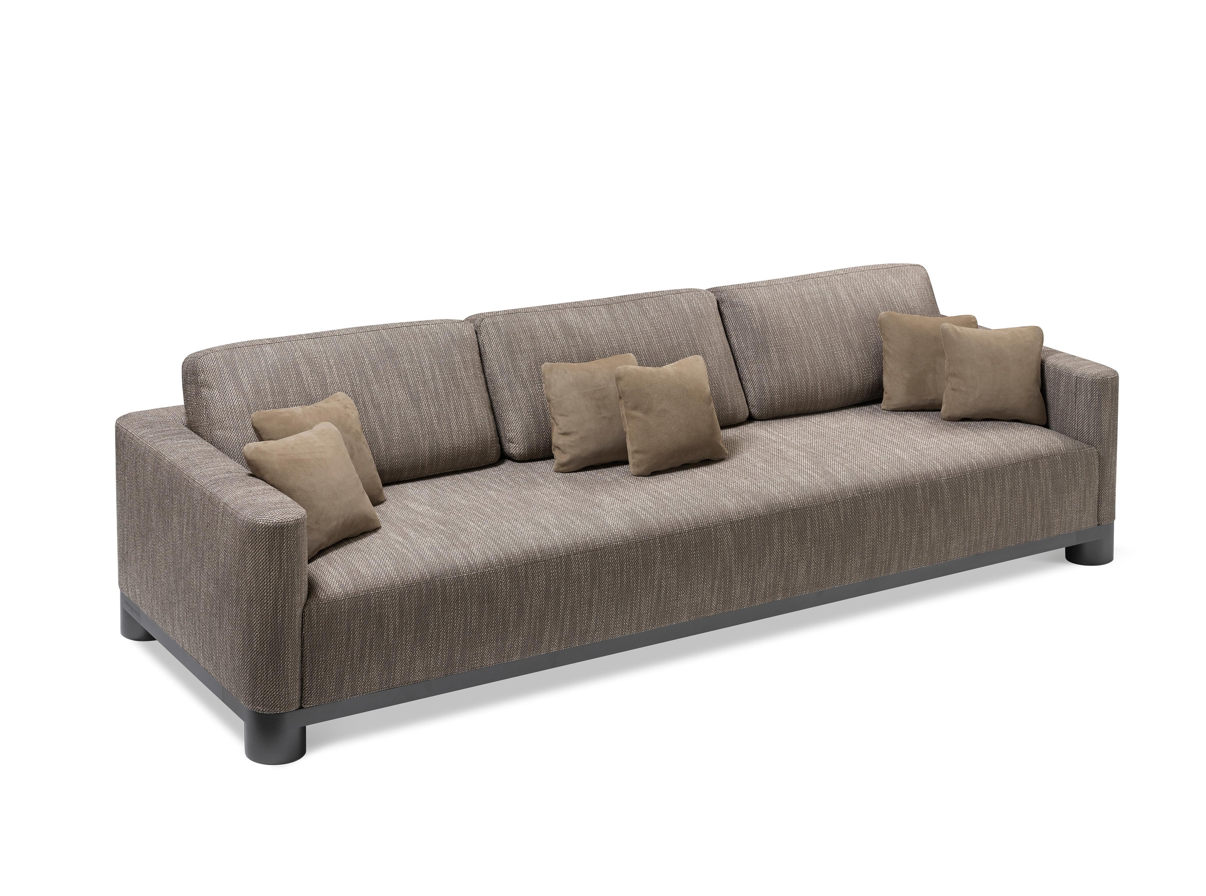 https://a.1stdibscdn.com/ghidini-1961-bold-3-seater-sofa-in-fabric-with-black-gold-base-by-e-giovannoni-for-sale-picture-2/22569652/f_216679621607064324779/EG208BG101_b_master.jpg