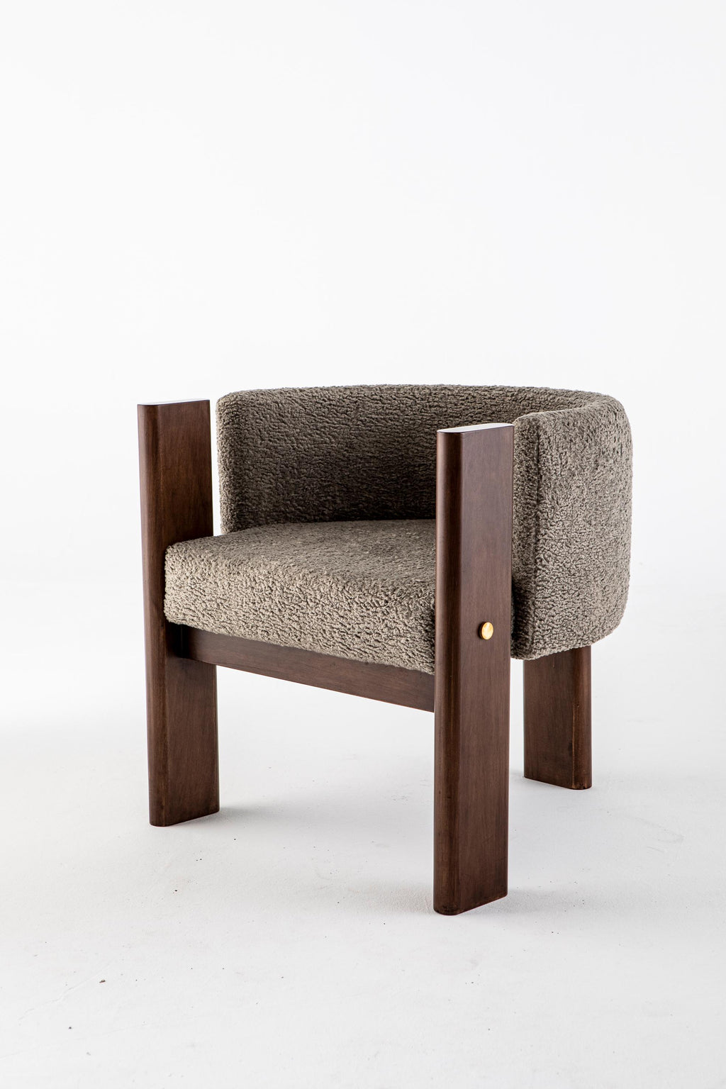 https://a.1stdibscdn.com/malta-boucle-dining-chair-by-egg-designs-for-sale-picture-2/f_12192/f_345793921685732342544/EGG_DESIGNS_SEATING_DINING_MALTA_1__master.jpg