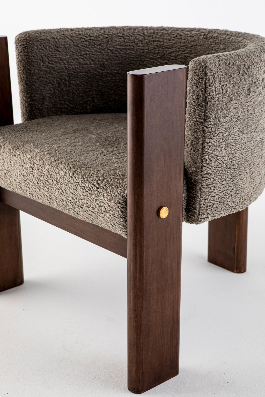 https://a.1stdibscdn.com/malta-boucle-dining-chair-by-egg-designs-for-sale-picture-8/f_12192/f_345793921685732347539/EGG_DESIGNS_SEATING_DINING_MALTA_2__master.jpg