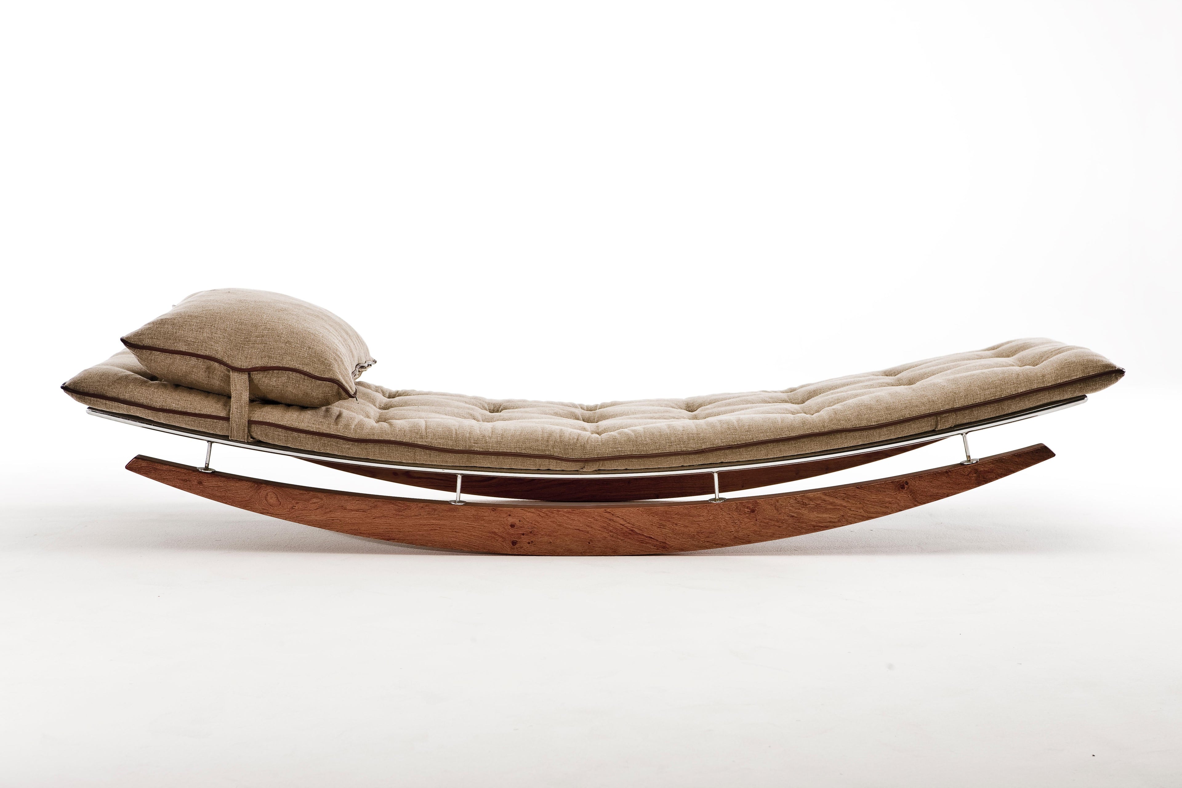 https://a.1stdibscdn.com/sungodess-daybed-by-egg-designs-for-sale-picture-2/f_12192/f_345674321685662064906/EGG_SEATING_DAYBED_SUNGODDESS_HIRES_2__master.jpg