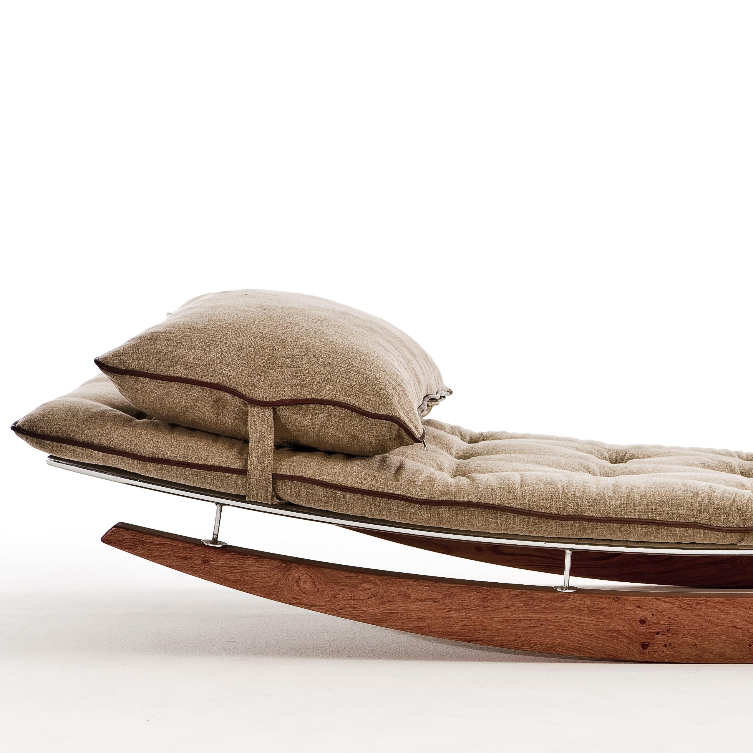 https://a.1stdibscdn.com/sungodess-daybed-by-egg-designs-for-sale-picture-4/f_12192/f_345674321685662066651/EGG_SEATING_DAYBED_SUNGODDESS_HIRES_3__master.jpg