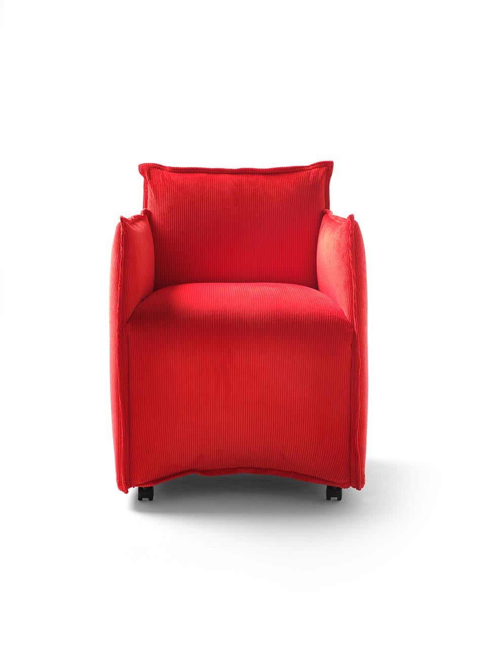 https://a.1stdibscdn.com/medven-small-armchair-in-cotton-corduroy-for-sale-picture-4/f_48381/1598871801720/EPONIMO_MD001_Medven_poltroncina_red_corduroy_4_master.jpg