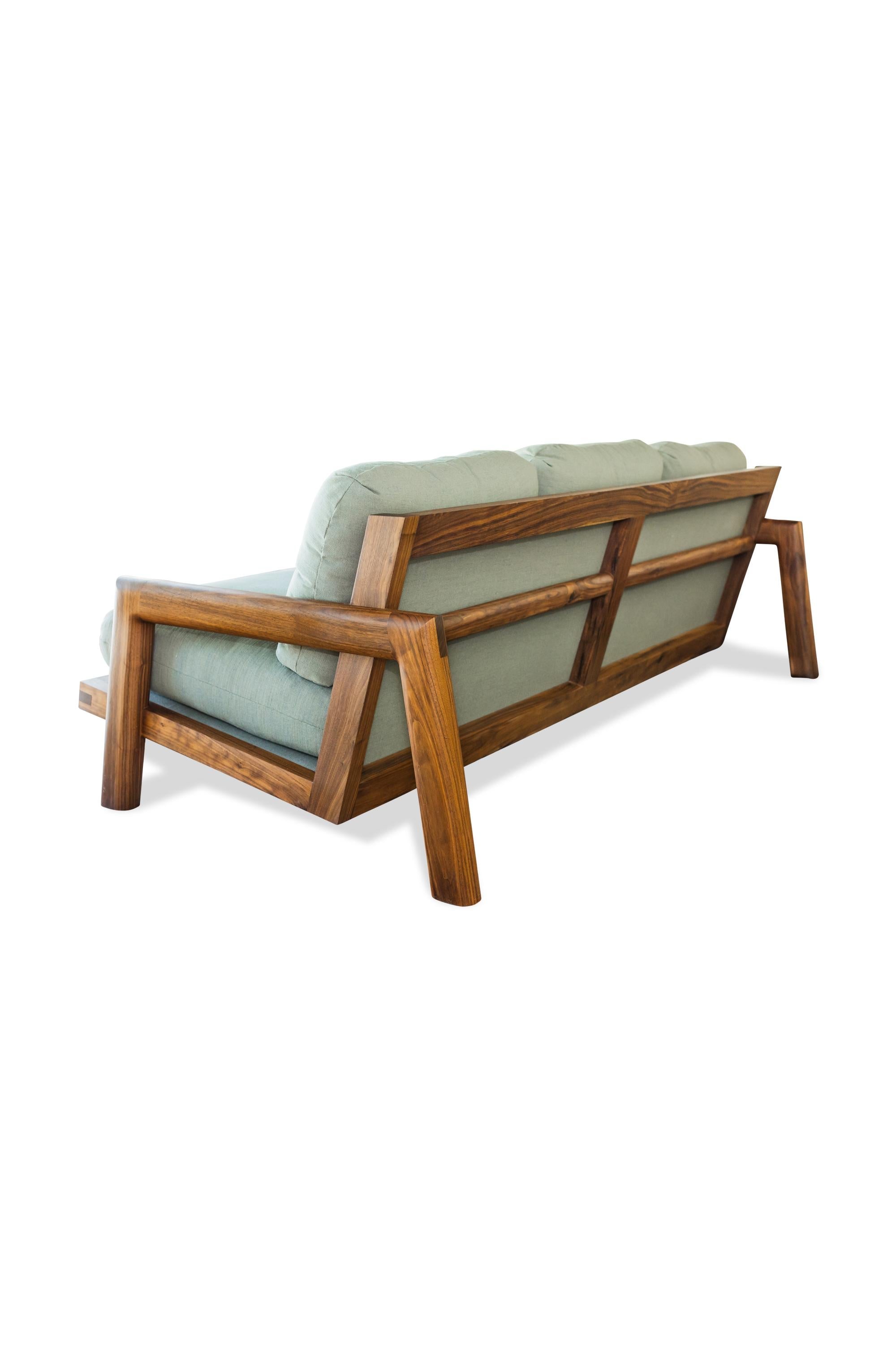 https://a.1stdibscdn.com/tambu-sofa-for-sale-picture-6/f_24193/f_369658821699297490233/EarlHomeJuly_HighRes_53_master.jpg