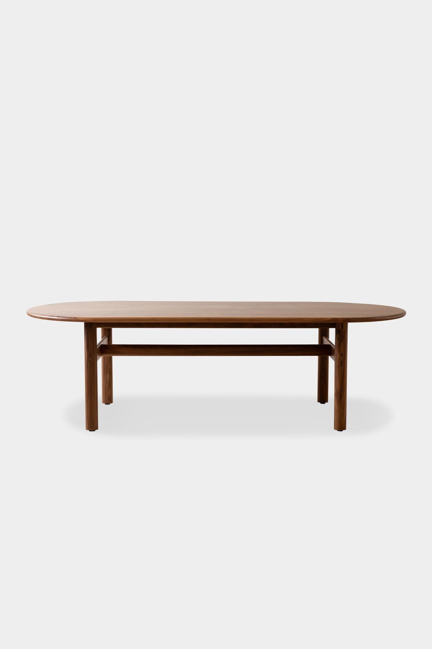 https://a.1stdibscdn.com/walnut-palang-dining-table-for-sale-picture-5/f_24193/f_292162521655849661840/Earl_Home_0516_1__master.jpeg