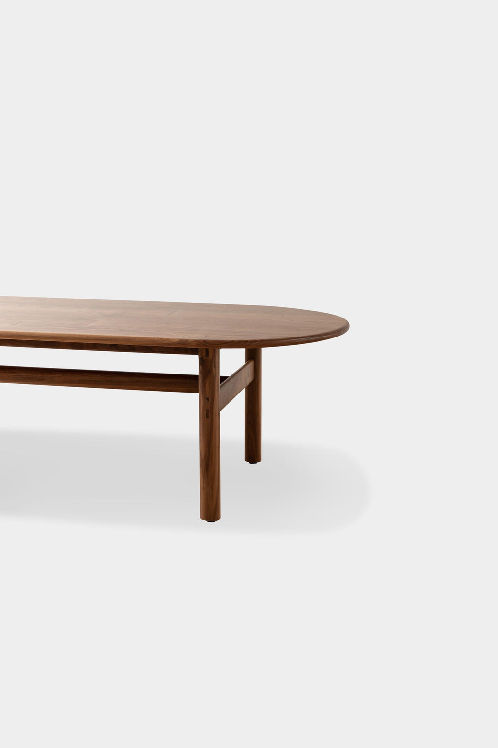 https://a.1stdibscdn.com/pill-top-9ft-long-palang-dining-table-in-walnut-for-sale-picture-3/f_24193/f_295775121657839176858/Earl_Home_0518_master.jpg