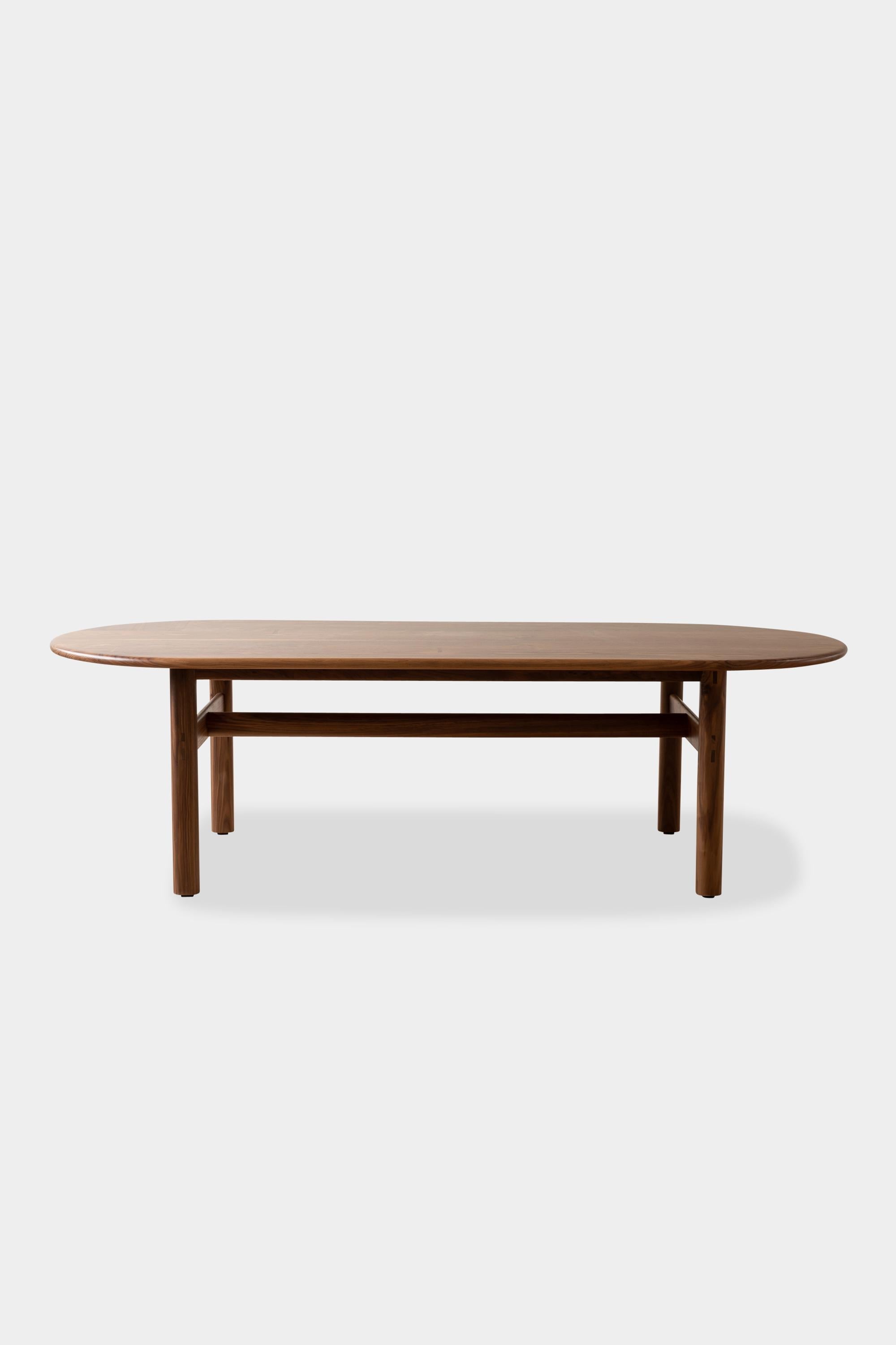 https://a.1stdibscdn.com/pill-top-9ft-long-palang-dining-table-in-walnut-for-sale-picture-4/f_24193/f_295775121657839176710/Earl_Home_0521_master.jpg