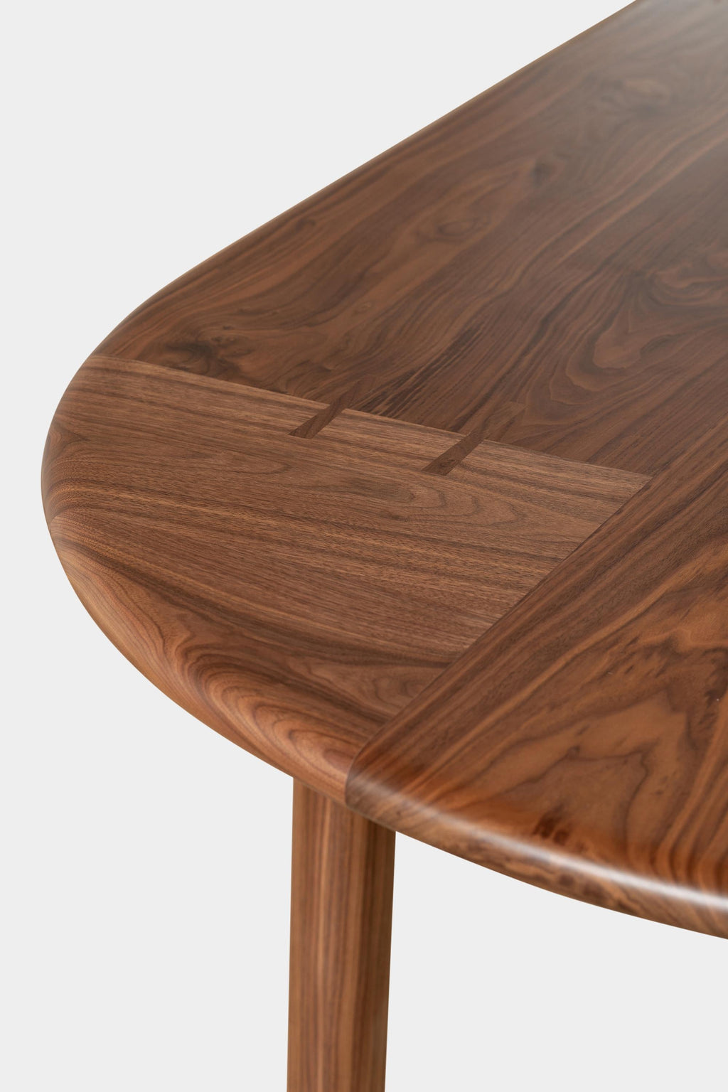 https://a.1stdibscdn.com/pill-top-9ft-long-palang-dining-table-in-walnut-for-sale-picture-6/f_24193/f_295775121657839227131/Earl_Home_0537_master.jpg