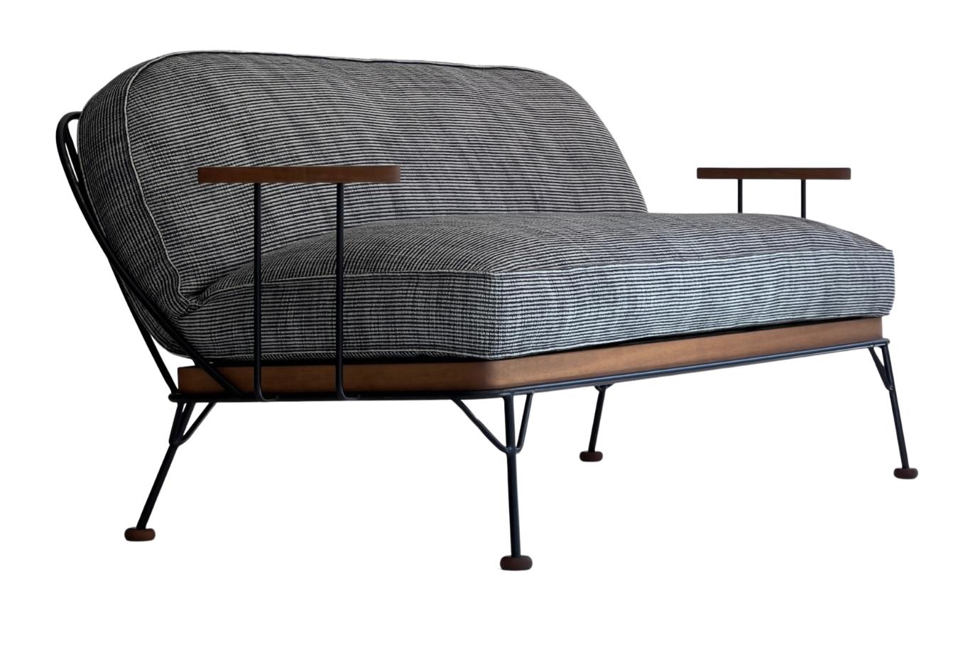https://a.1stdibscdn.com/easy-sofa-25-seaters-for-sale-picture-2/f_58202/f_455348221750417948458/Easy_sofa_2_seater_3_master.jpg