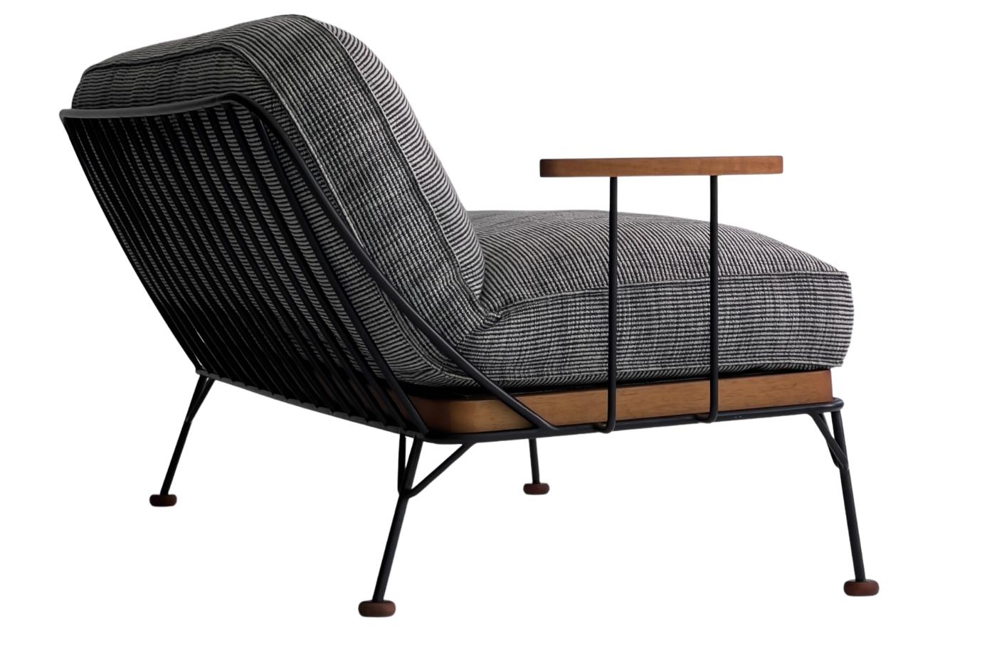 https://a.1stdibscdn.com/easy-sofa-25-seaters-for-sale-picture-4/f_58202/f_455348221750417947881/Easy_sofa_2_seater_5_master.jpg