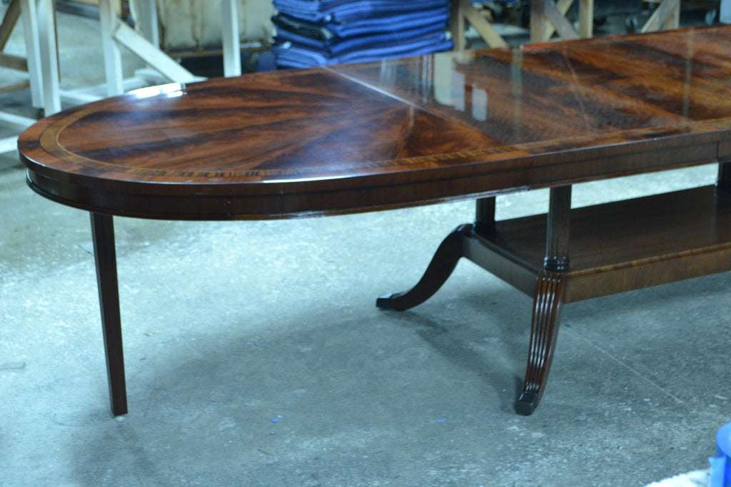 https://a.1stdibscdn.com/oval-mahogany-regency-style-dining-table-by-leighton-hall-for-sale-picture-4/f_44162/f_135373021549133535069/Ebay_15_010_master.JPG