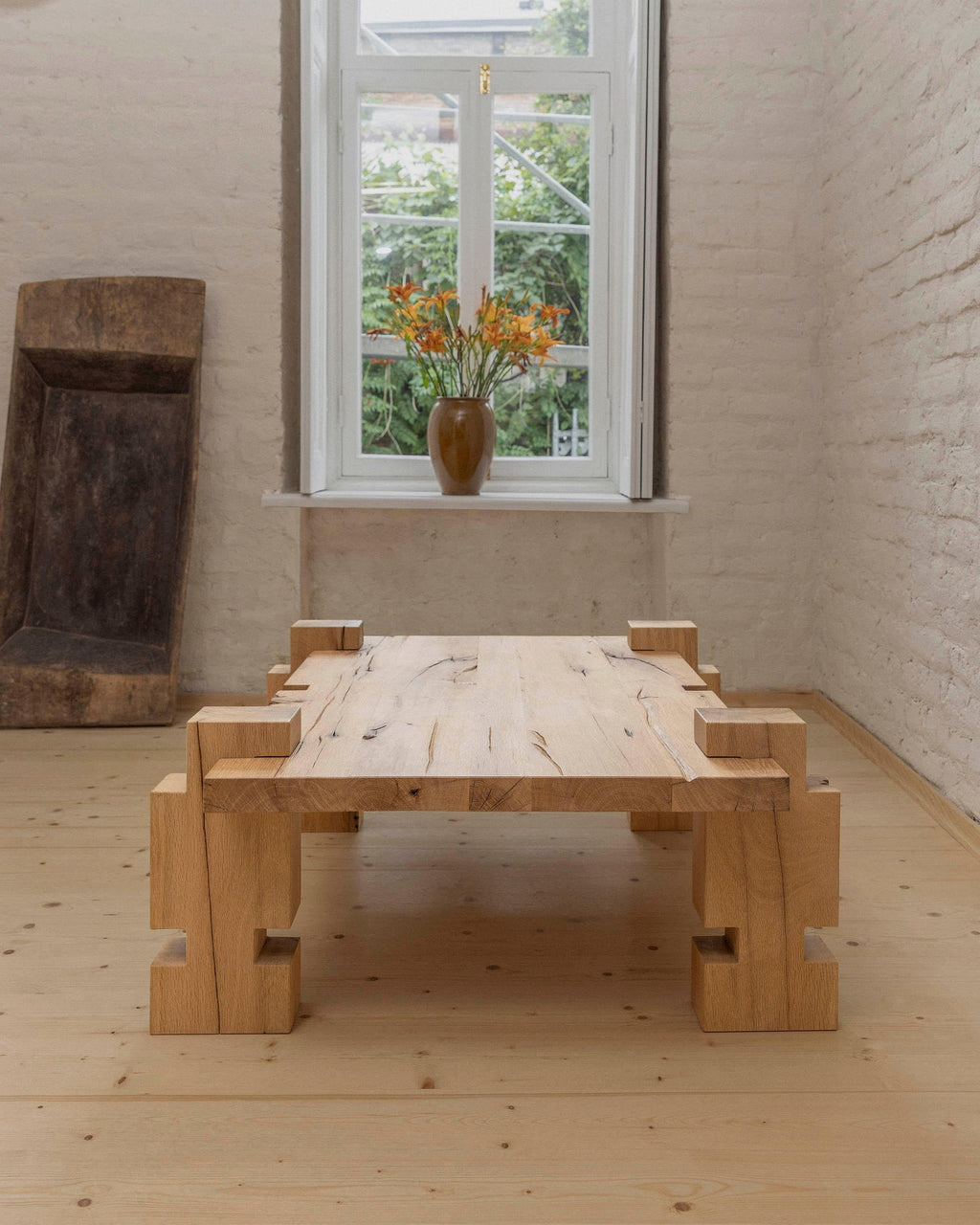 https://a.1stdibscdn.com/element-coffee-table-by-nana-zaalishvili-for-sale-picture-7/f_12192/f_374551521721755211922/Element_Coffee_Table_Nana_Zaalishvili_4_master.jpg