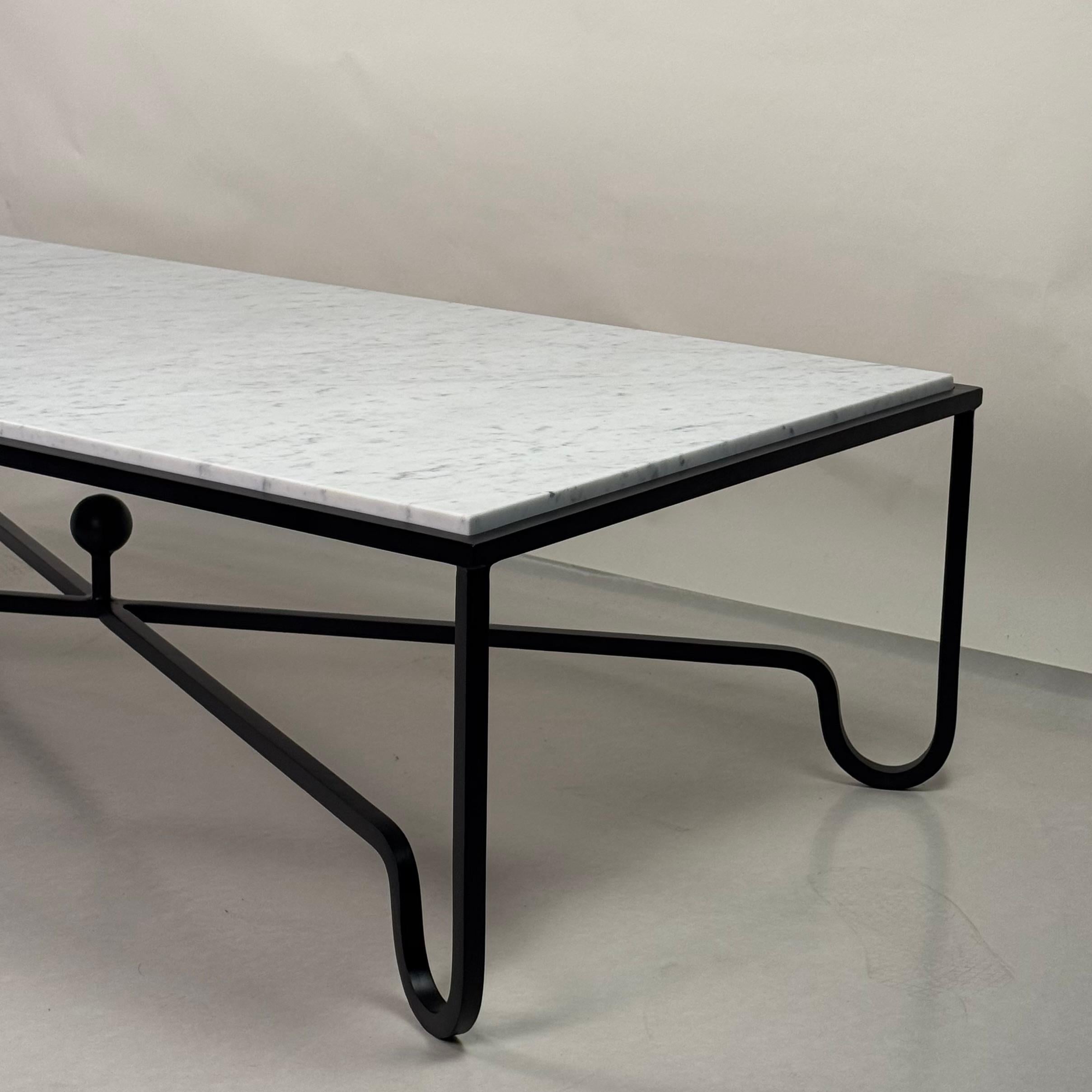 https://a.1stdibscdn.com/large-honed-white-marble-entretoise-coffee-table-by-design-freres-for-sale-picture-6/f_8184/f_474300121762542107108/Entretoise_Large_Coffee_Table_2_master.jpg