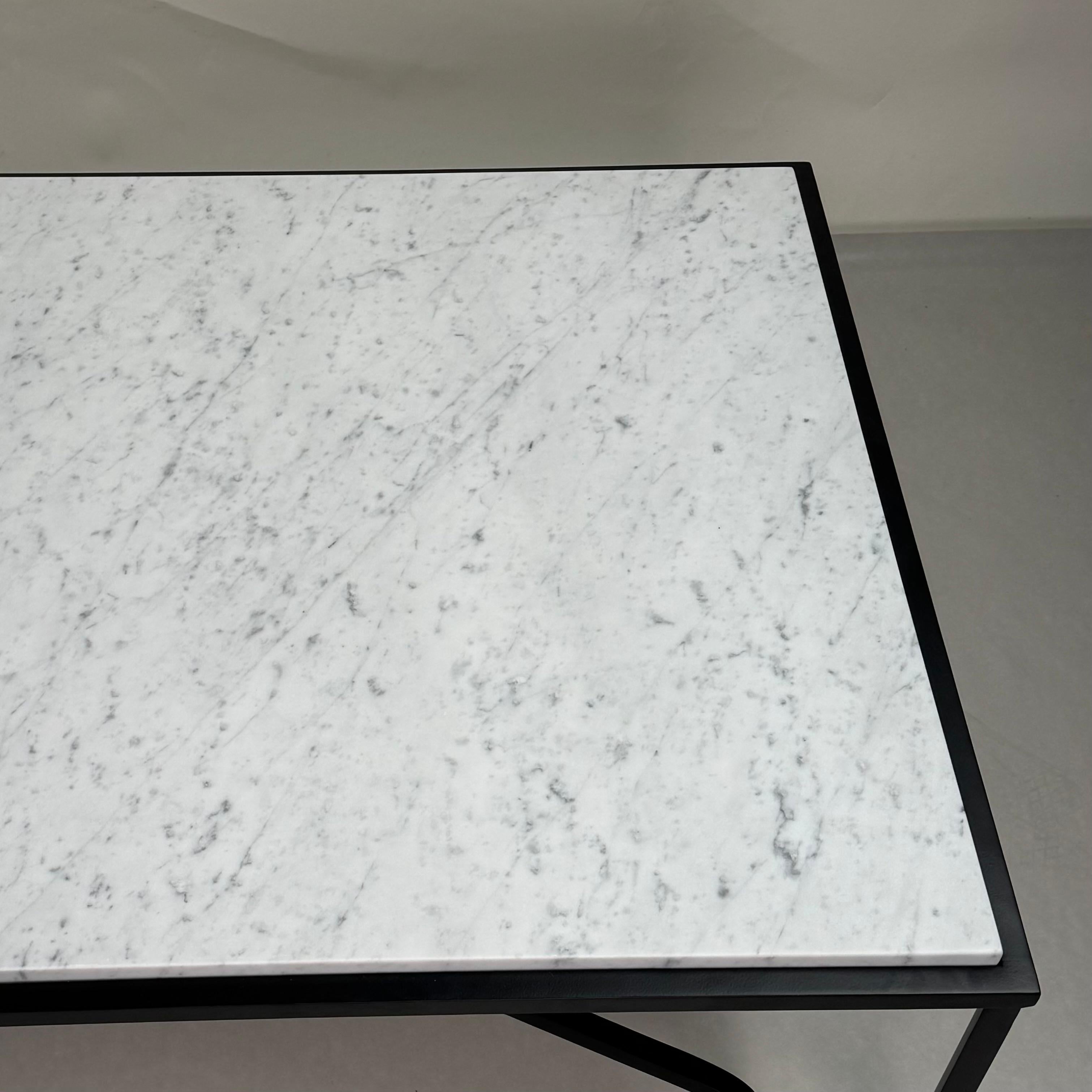 https://a.1stdibscdn.com/large-honed-white-marble-entretoise-coffee-table-by-design-freres-for-sale-picture-7/f_8184/f_474300121762542108190/Entretoise_Large_Coffee_Table_3_master.jpg