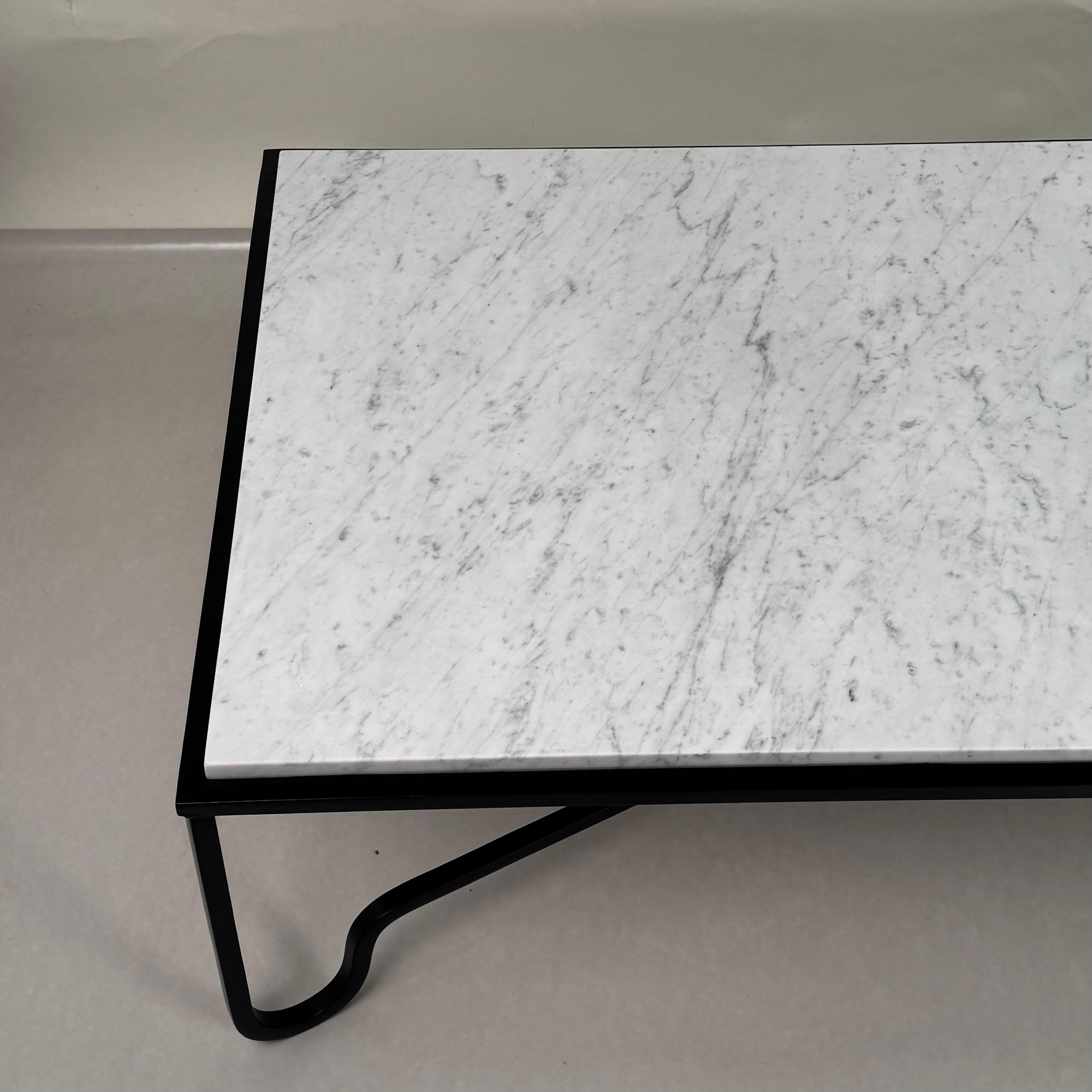 https://a.1stdibscdn.com/large-honed-white-marble-entretoise-coffee-table-by-design-freres-for-sale-picture-8/f_8184/f_474300121762542108009/Entretoise_Large_Coffee_Table_4_master.jpg