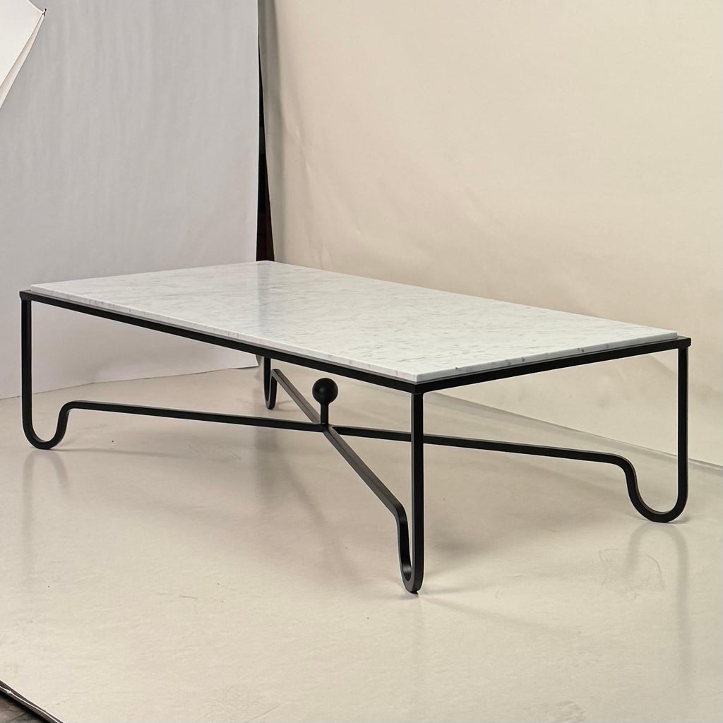 https://a.1stdibscdn.com/large-honed-white-marble-entretoise-coffee-table-by-design-freres-for-sale-picture-4/f_8184/f_474300121762542105793/Entretoise_Large_Coffee_Table_5_master.jpg