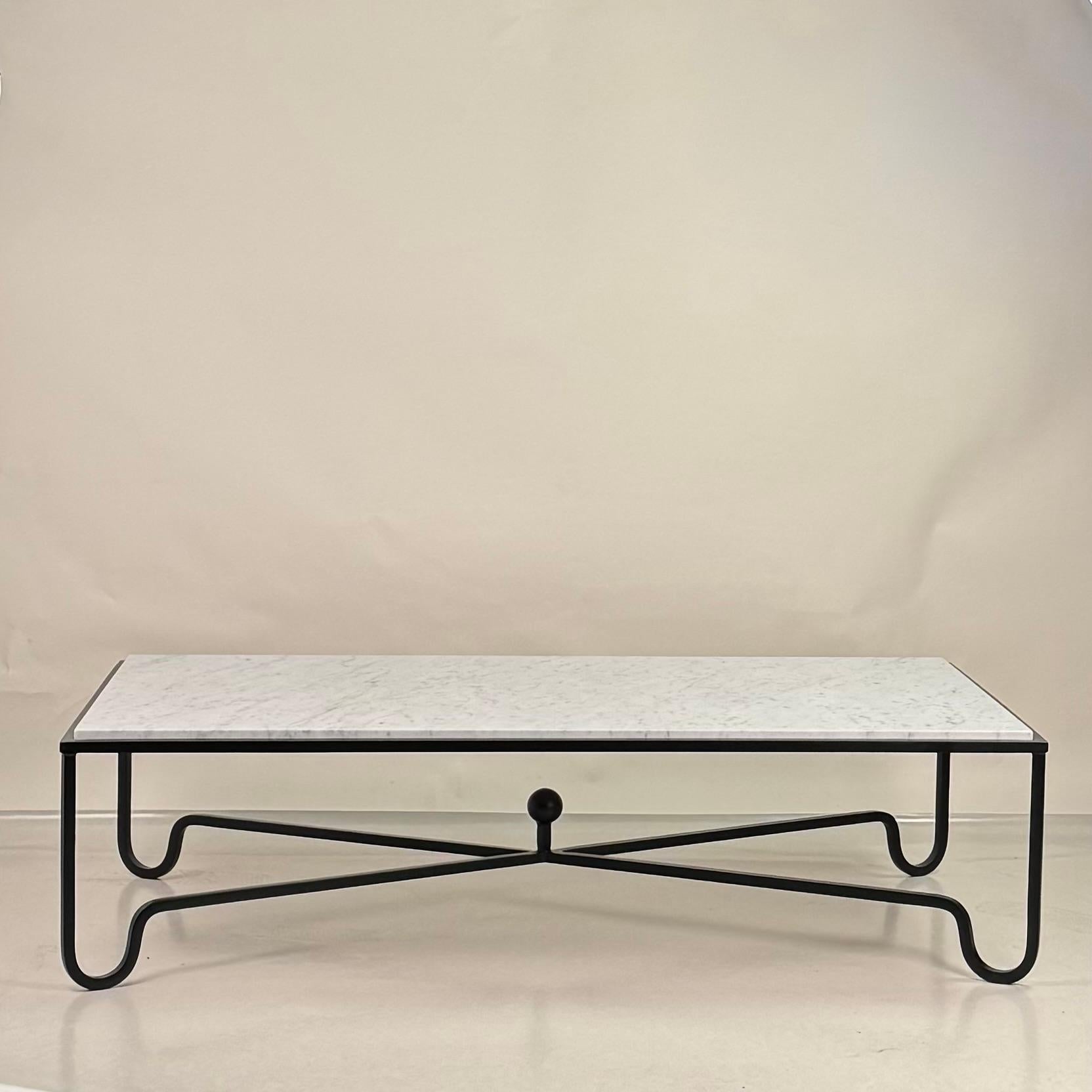 https://a.1stdibscdn.com/large-honed-white-marble-entretoise-coffee-table-by-design-freres-for-sale-picture-2/f_8184/f_474300121762542105548/Entretoise_Large_Coffee_Table_7_master.jpg