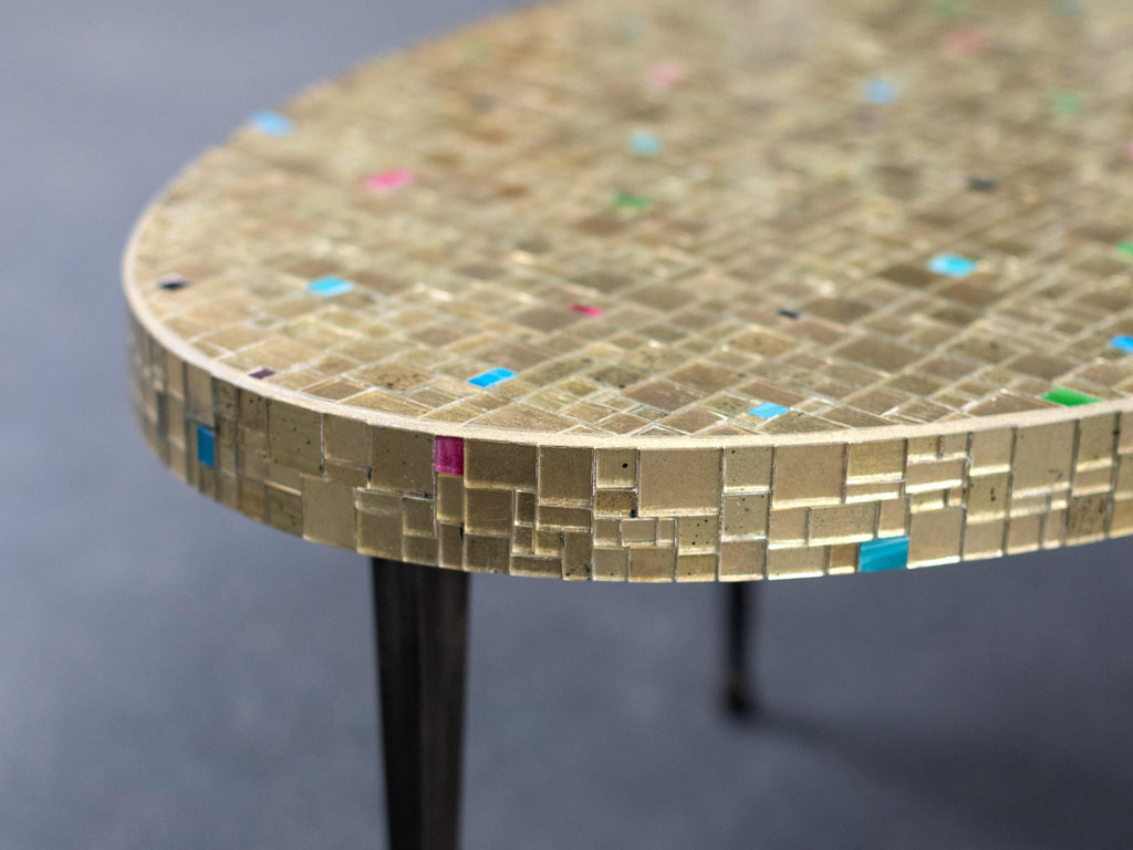 https://a.1stdibscdn.com/modern-oval-moon-gold-mosaic-coffee-table-with-metal-legs-by-ercole-home-for-sale-picture-3/f_42371/f_341141021683142406775/Ercole_GoldTable_02_01_master.jpg