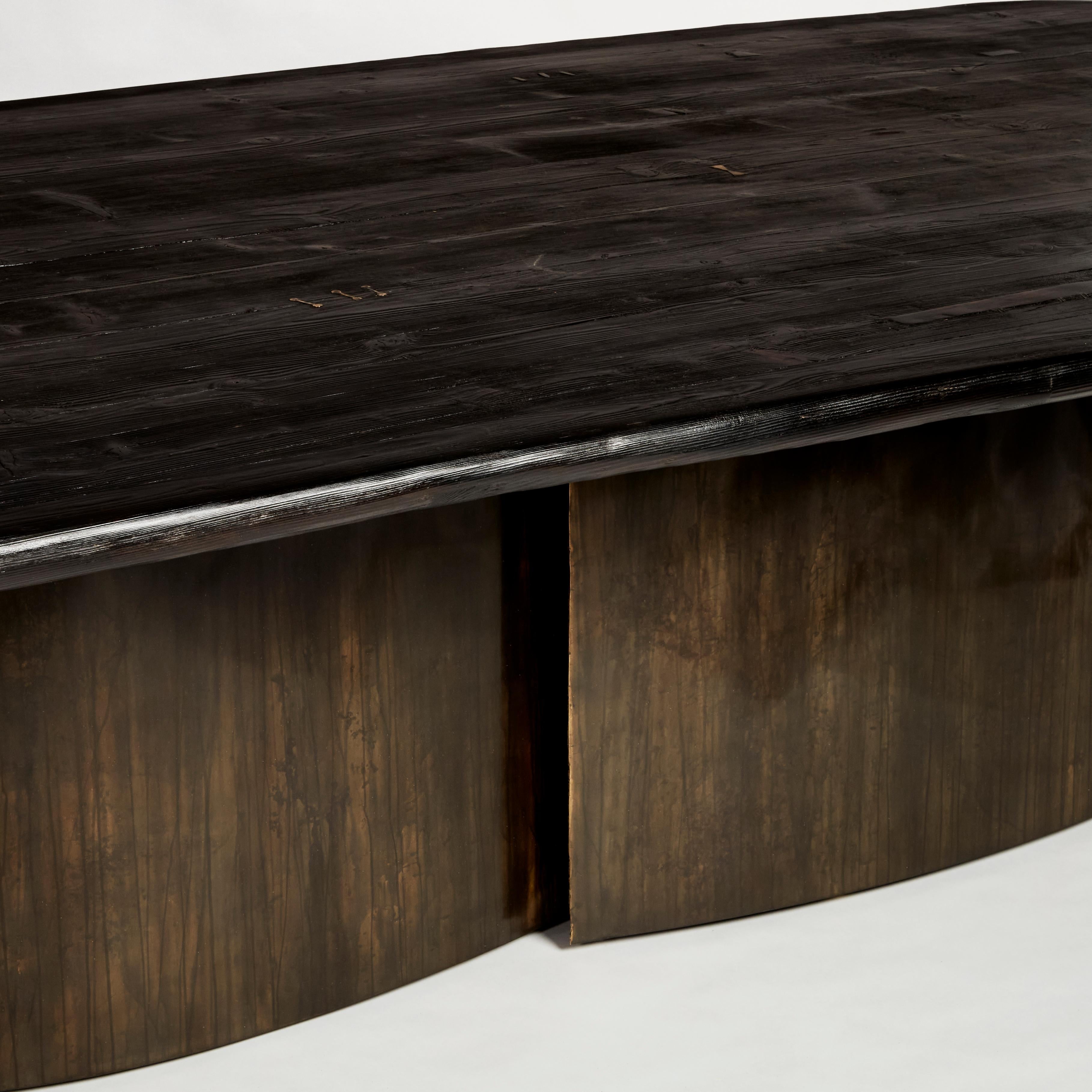 https://a.1stdibscdn.com/contemporary-burnt-wood-top-and-brass-base-dining-table-by-erwan-boulloud-for-sale-picture-5/f_65832/f_489068021771609097948/Erwan_Boulloud_table_XXL_004_photo_Harry_Matenaer_master.jpg