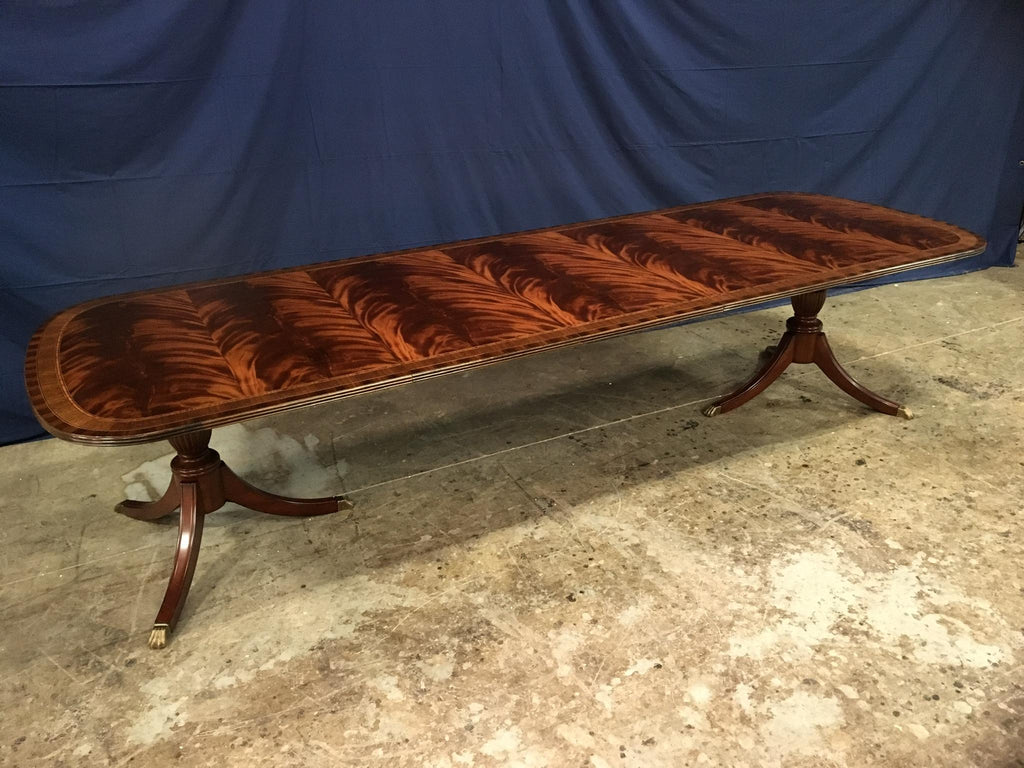 https://a.1stdibscdn.com/custom-traditional-mahogany-georgian-dining-table-by-leighton-hall-for-sale-picture-3/f_44162/f_143056911554694692998/F54628E7_2BF5_409A_9EE7_874910F97442_master.jpeg