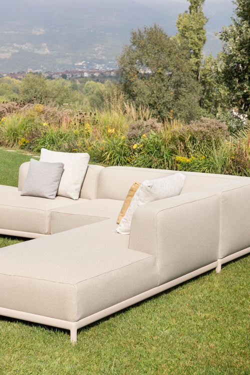 https://a.1stdibscdn.com/alias-p64-aluzen-outdoor-sx-soft-angular-sofa-in-upholstery-with-aluminium-frame-for-sale-picture-2/22569652/f_310956221667299786974/_F5I1232_master.jpg