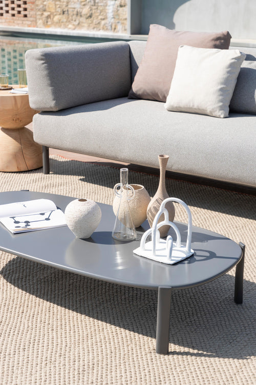 https://a.1stdibscdn.com/alias-t05t04t06t07t10t08-ten-outdoor-sofa-set-in-white-w-lacquered-frame-for-sale-picture-4/22569652/f_310340921666873872464/_F5I1768_5__master.jpg