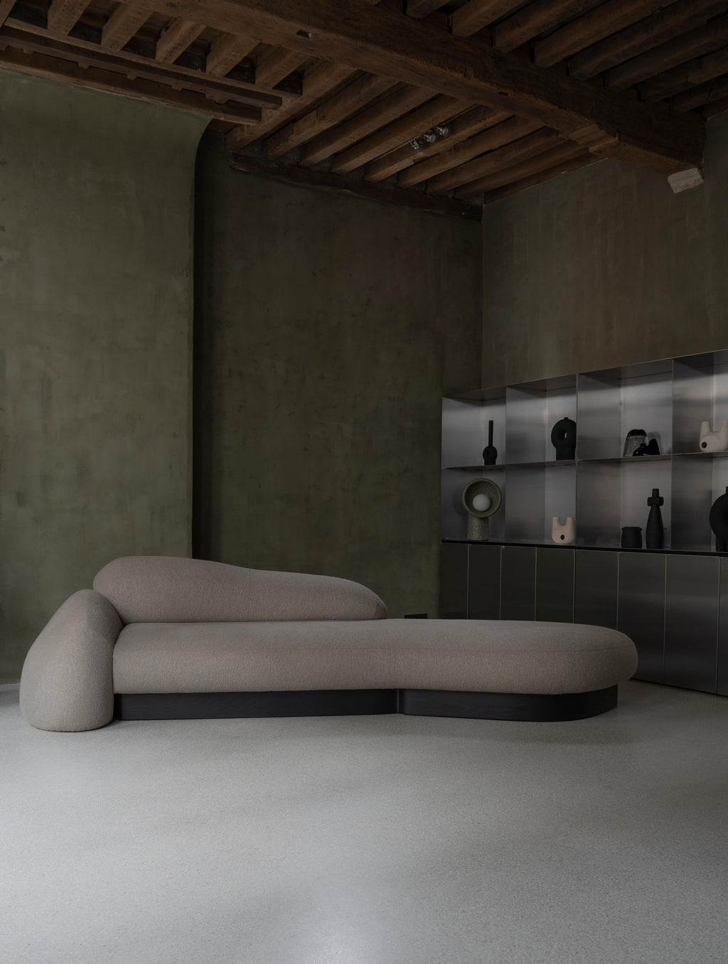 https://a.1stdibscdn.com/plyn-sofa-for-sale-picture-4/f_102572/f_435981021739370748779/_FAINA_Antwerp_Gallery_6_master.jpg