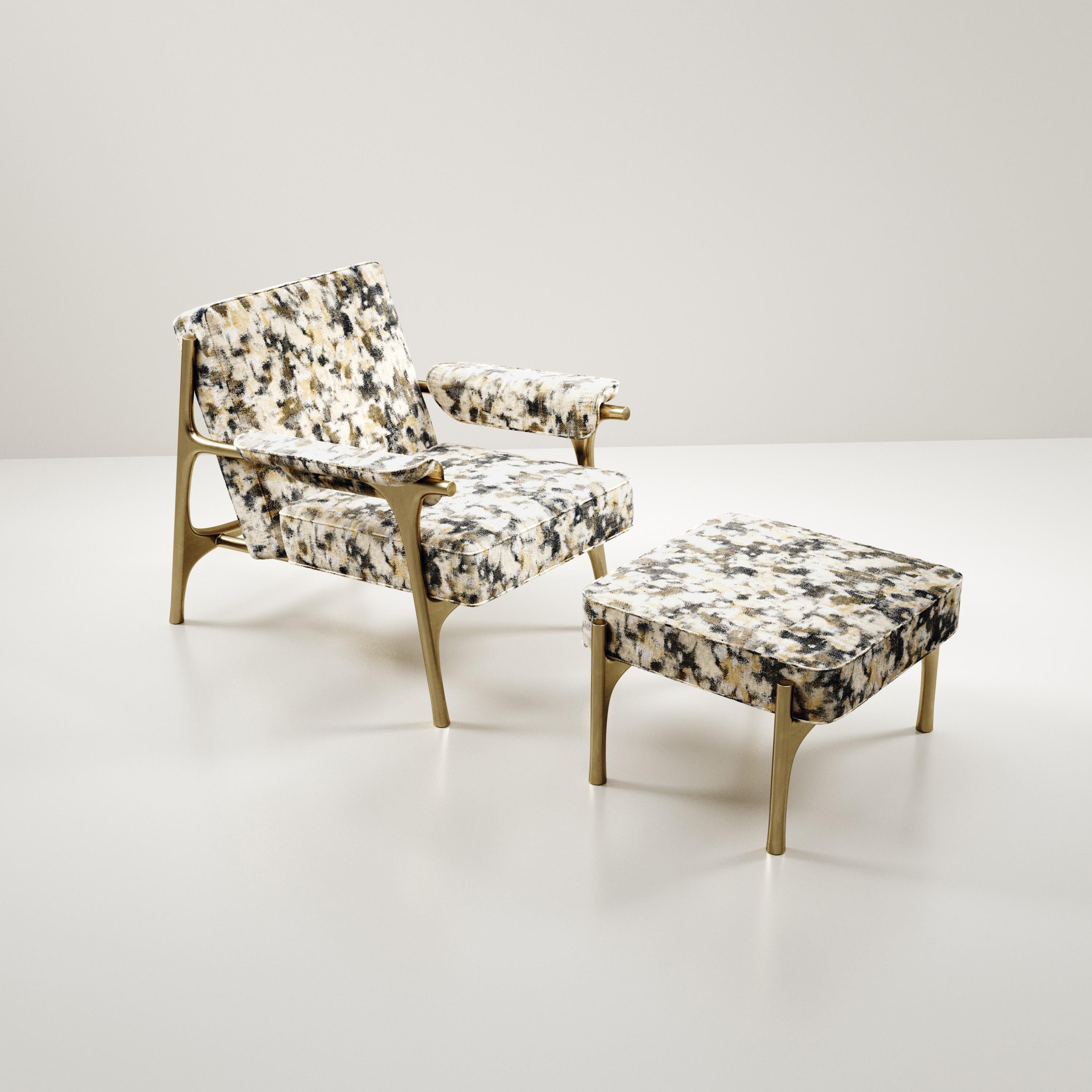 https://a.1stdibscdn.com/upholstered-armchair-with-bronze-patina-brass-details-by-ry-augousti-for-sale-picture-6/f_45491/f_258081021634888709843/FAUTEUIL_OPT_PUMERIA_D_master.jpg