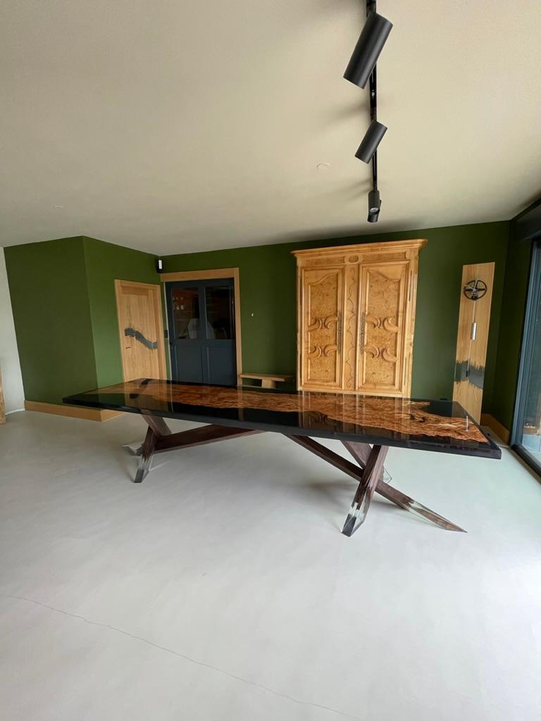 https://a.1stdibscdn.com/magma-bois-dechire-sculptural-dining-table-by-meubles-thouret-for-sale-picture-3/f_12192/f_489970121772137868909/FD05BD4E_5F1B_4E9A_8908_10A30FBEF3EF_1_105_c_master.jpeg