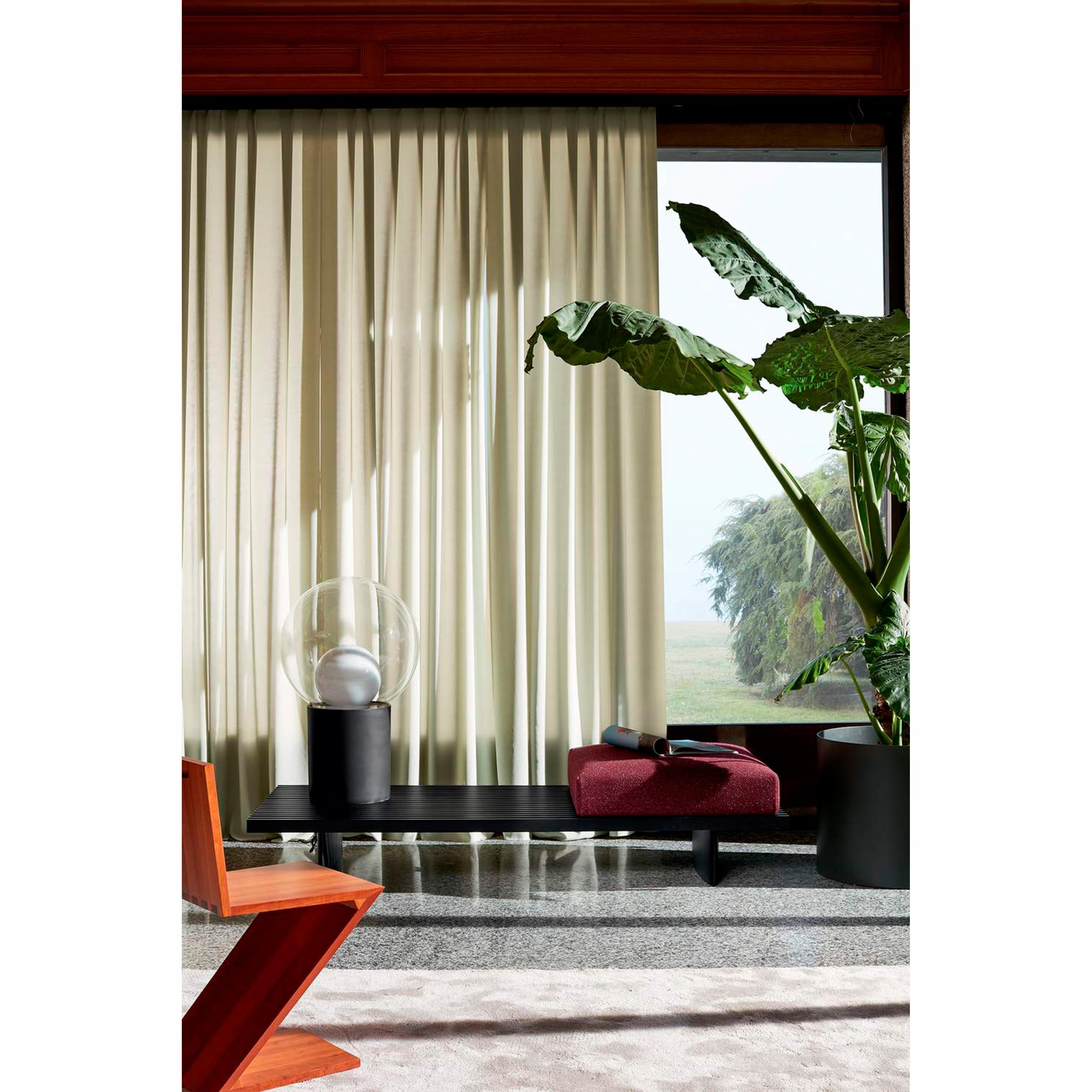 https://a.1stdibscdn.com/charlotte-perriand-refolo-modular-sofa-wood-and-black-leather-by-cassina-for-sale-picture-12/f_14272/f_284297521651142153441/FGFGNNGF_master.jpg
