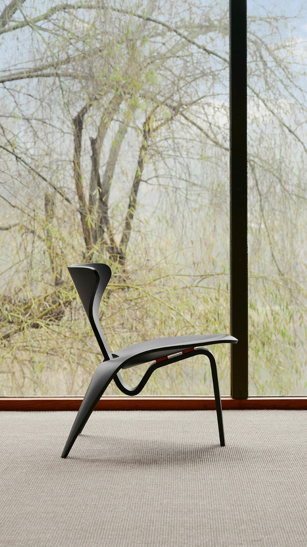 https://a.1stdibscdn.com/poul-kjaerholm-pk0-a-chair-for-fritz-hansen-in-black-colored-ash-for-sale-picture-4/f_14472/f_382662221707145313154/FH_Images_SoMe_1080x1920_Pk60_PK0_A_2022_09_master.jpg