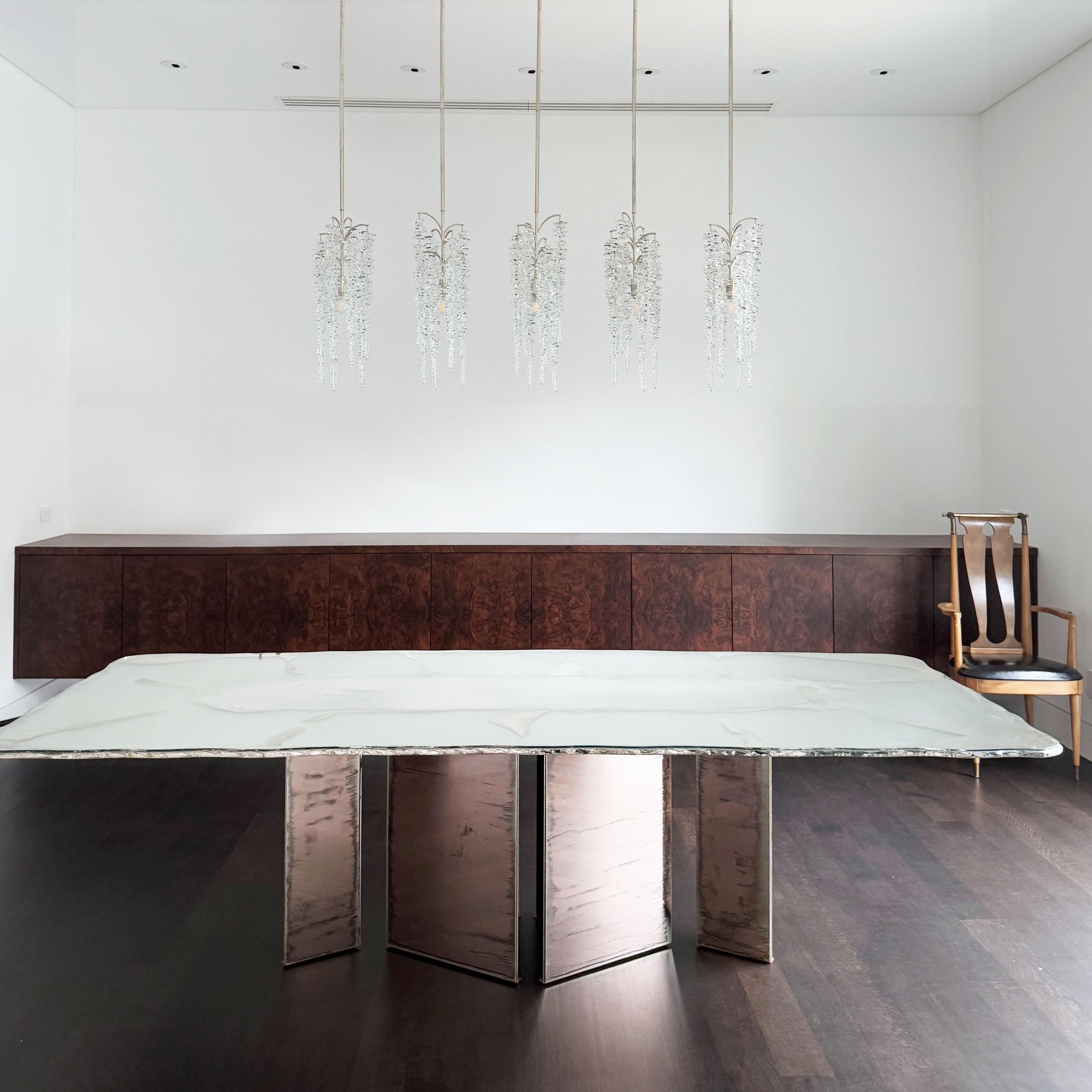 https://a.1stdibscdn.com/flight-contemporary-dining-table-280-double-silvered-glass-top-rose-legs-for-sale-picture-13/f_16022/f_71661931737625637763/FLIGHT_DINING_TABLE_dallas_2_master.jpg