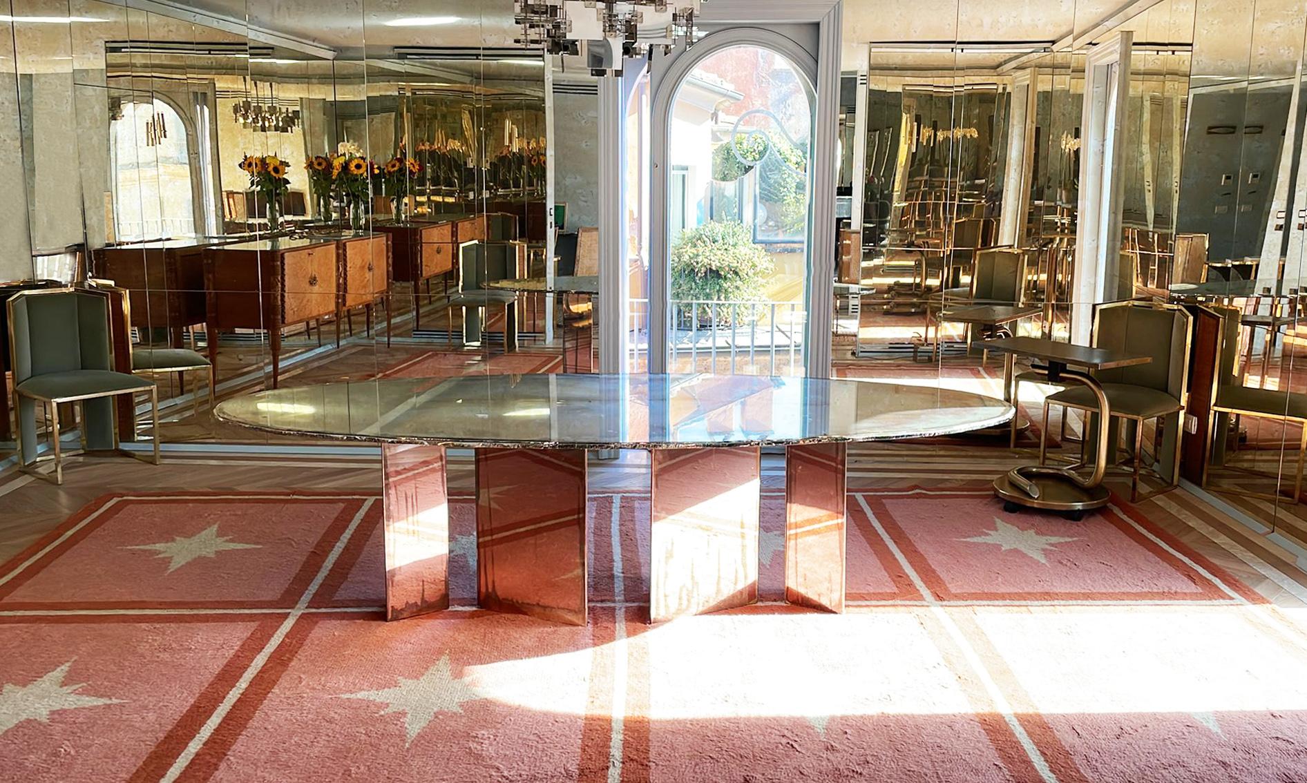 https://a.1stdibscdn.com/flight-contemporary-dining-table-200-double-silvered-glass-toprose-glass-legs-for-sale-picture-16/f_16022/f_273599021667903126727/FLIGHT_master.jpg