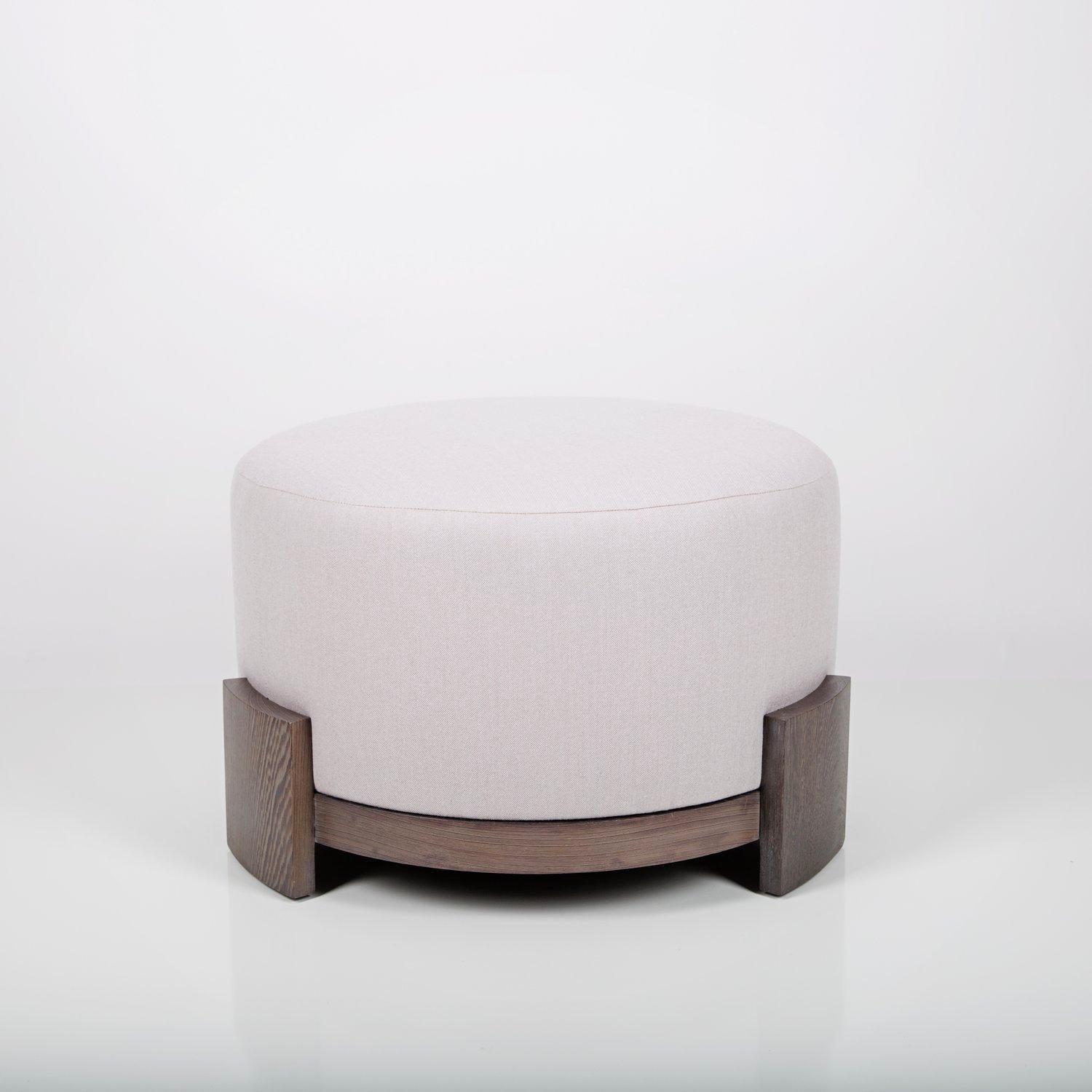 https://a.1stdibscdn.com/coco-ottoman-for-sale-picture-4/f_31991/f_495498521775513352114/FM8A2842e_master.jpg