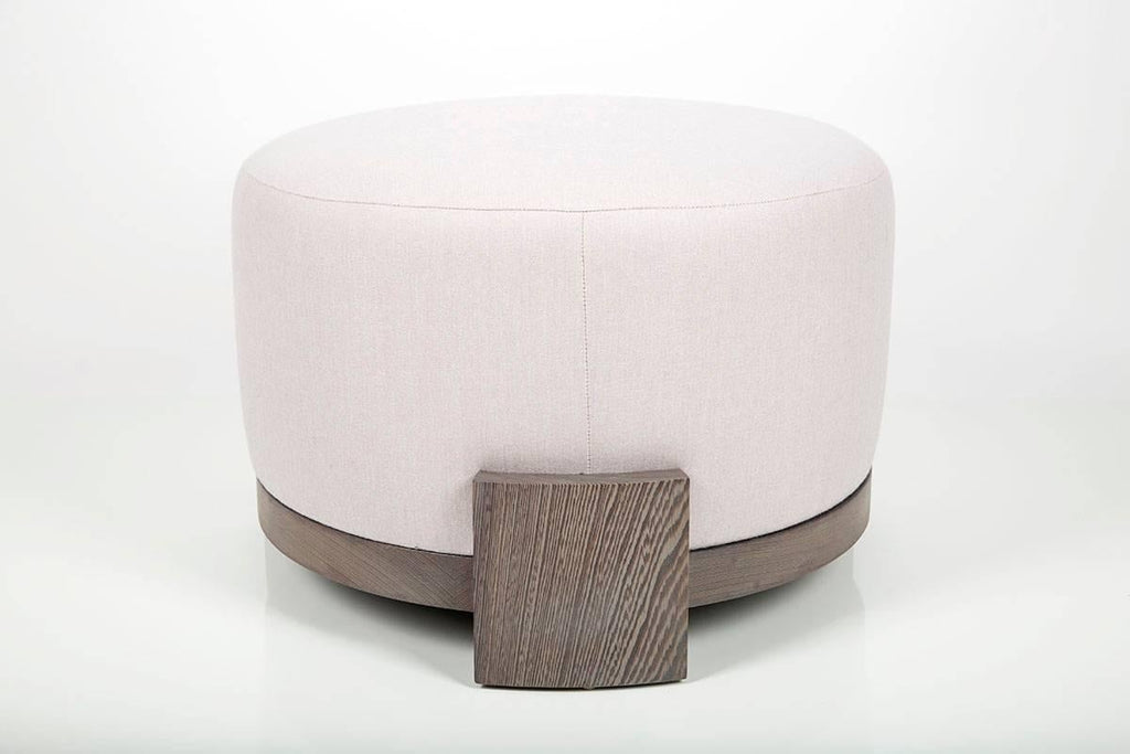 https://a.1stdibscdn.com/coco-ottoman-for-sale-picture-3/f_31991/f_495498521775513351602/FM8A2846eWEB_master.jpg