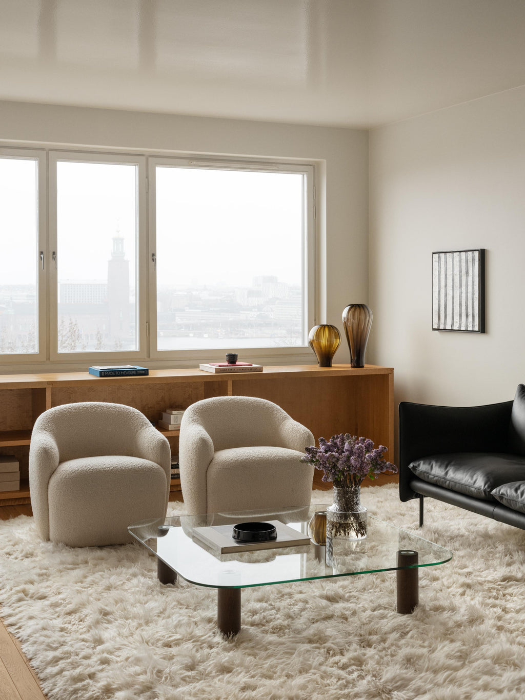 https://a.1stdibscdn.com/contemporary-armchair-barba-club-by-fogia-white-sheepskin-for-sale-picture-8/f_31233/f_488281321771236261437/FOGIA_07_056_master.jpg