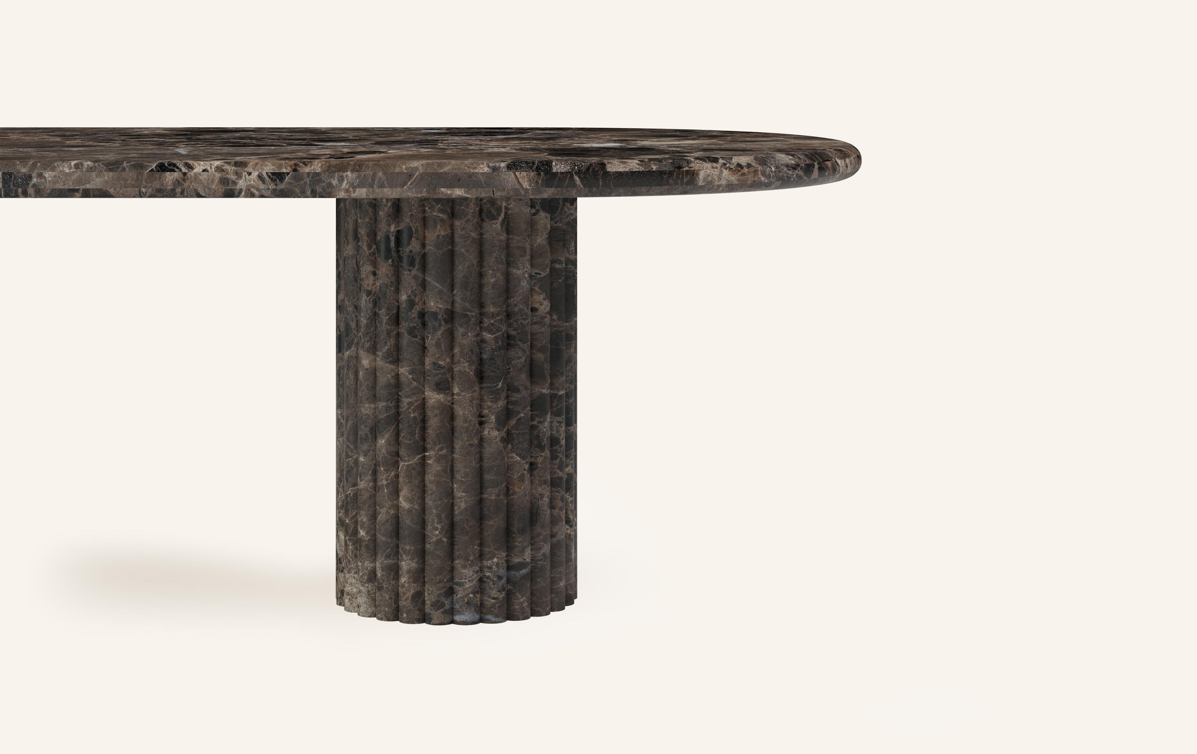 https://a.1stdibscdn.com/formla-fluta-oval-dining-table-118l-x-48w-x-30h-dark-emperador-marble-for-sale-picture-4/f_98022/f_398235221716332692453/FORM_FLUTA_OVAL_DINING_TABLE_108_DARK_EMPERADOR_3_master.jpeg