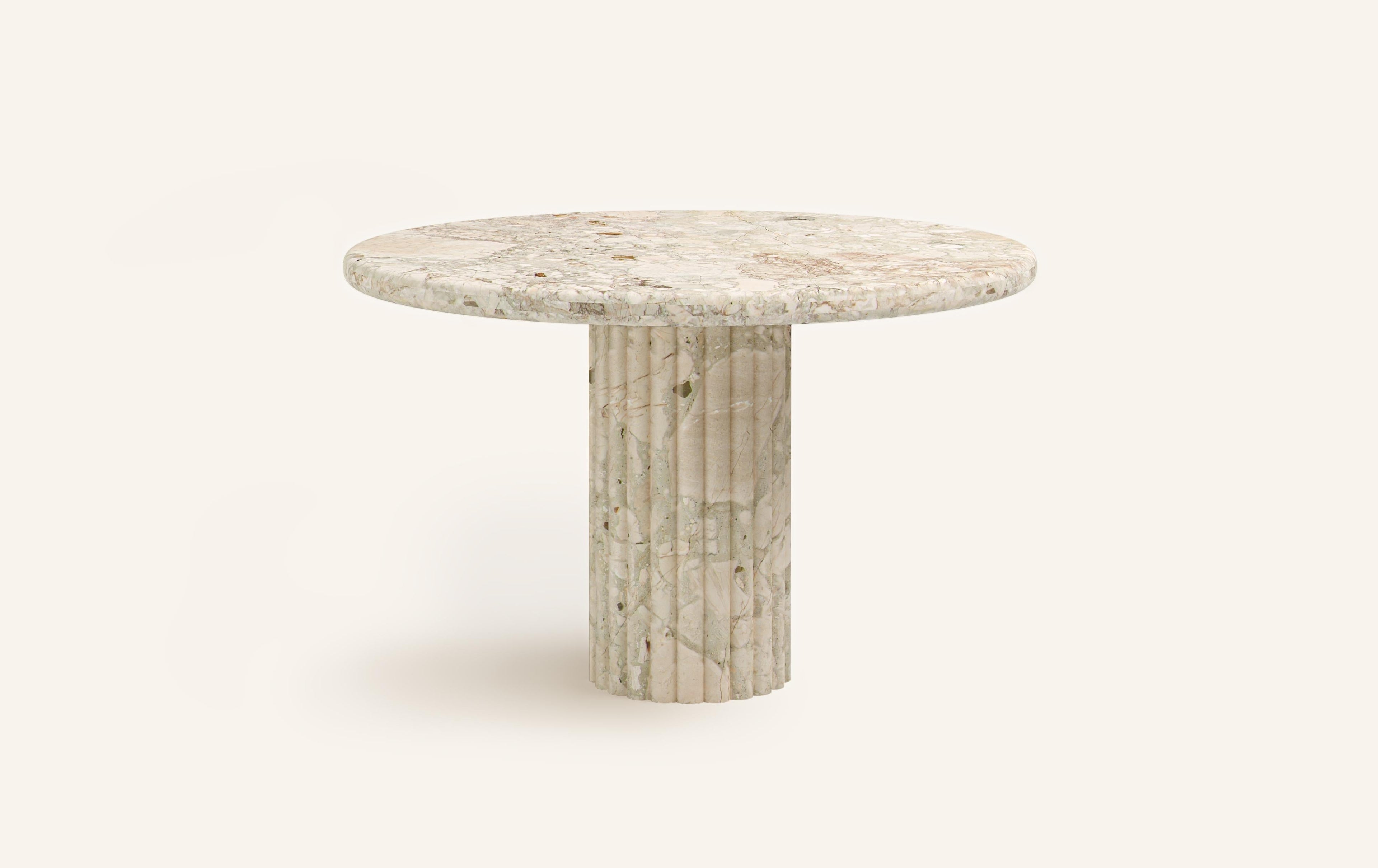 https://a.1stdibscdn.com/formla-fluta-round-dining-table-36l-x-36w-x-30h-breccia-rosa-marble-for-sale-picture-2/f_98022/f_397773221715991504526/FORM_FLUTA_ROUND_DINING_TABLE_48_BRECCIA_ROSA_1_master.jpg