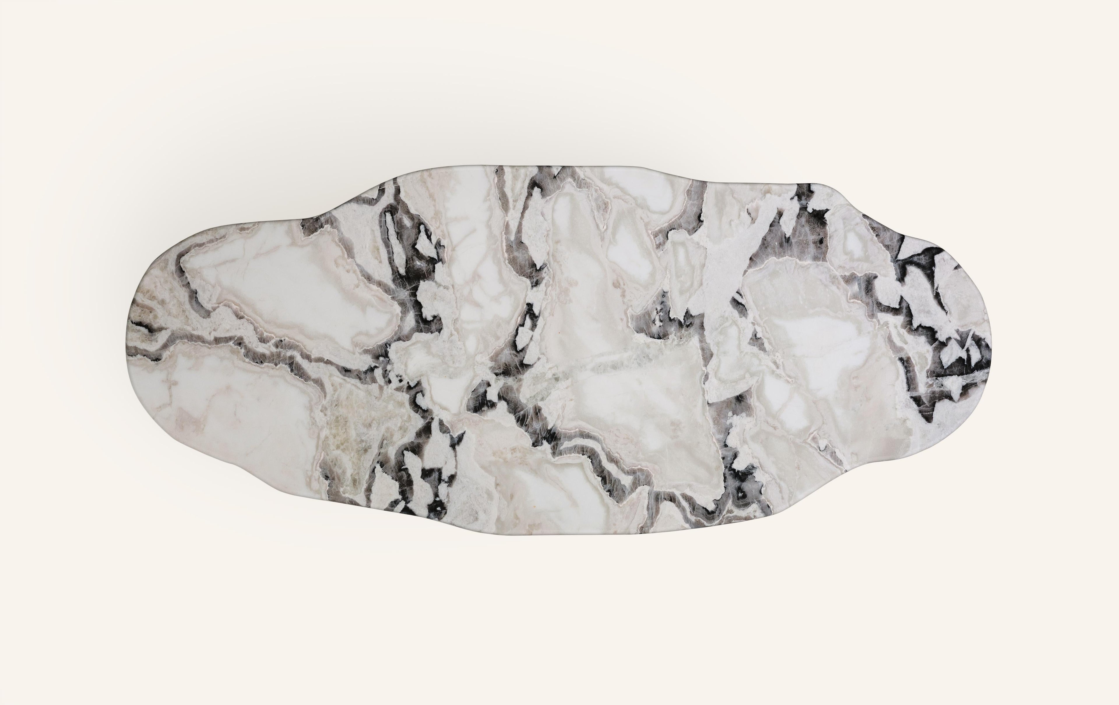 https://a.1stdibscdn.com/formla-lago-freeform-dining-table-118l-x-48w-x-30h-oyster-marble-bronze-for-sale-picture-5/f_98022/f_396510121715298069198/FORM_LAGO_FREEFORM_DINING_TABLE_108_OYSTER_WHITE_4_master.jpg