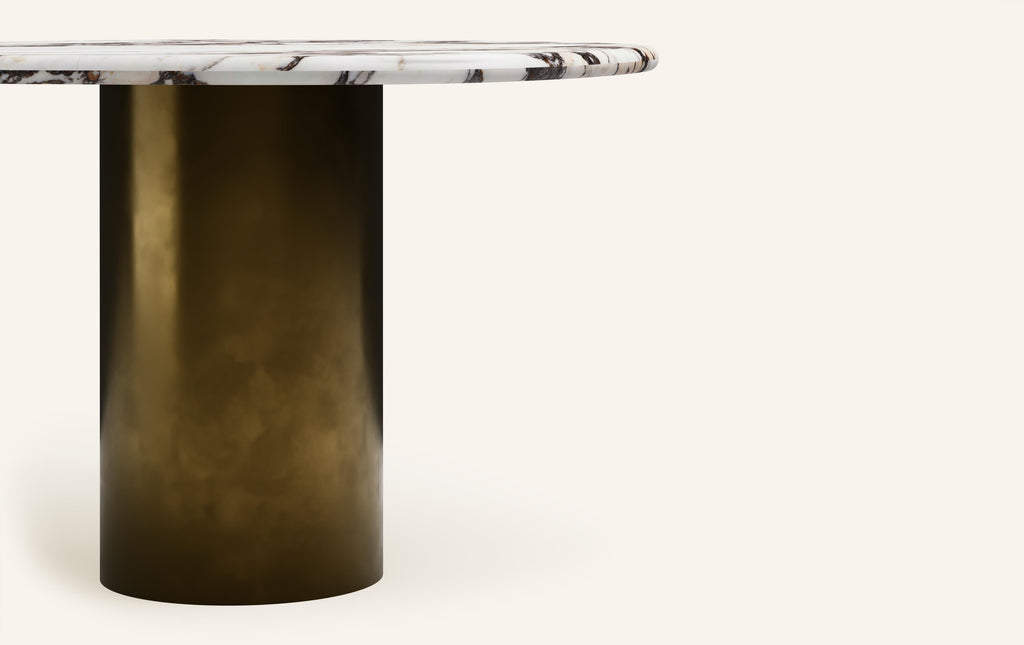 https://a.1stdibscdn.com/formla-lago-round-dining-table-60l-x-60w-x-30h-viola-marble-bronze-for-sale-picture-3/f_98022/f_396517221715302968030/FORM_LAGO_ROUND_DINING_TABLE_48_CALACATTA_VIOLA_2_master.jpg