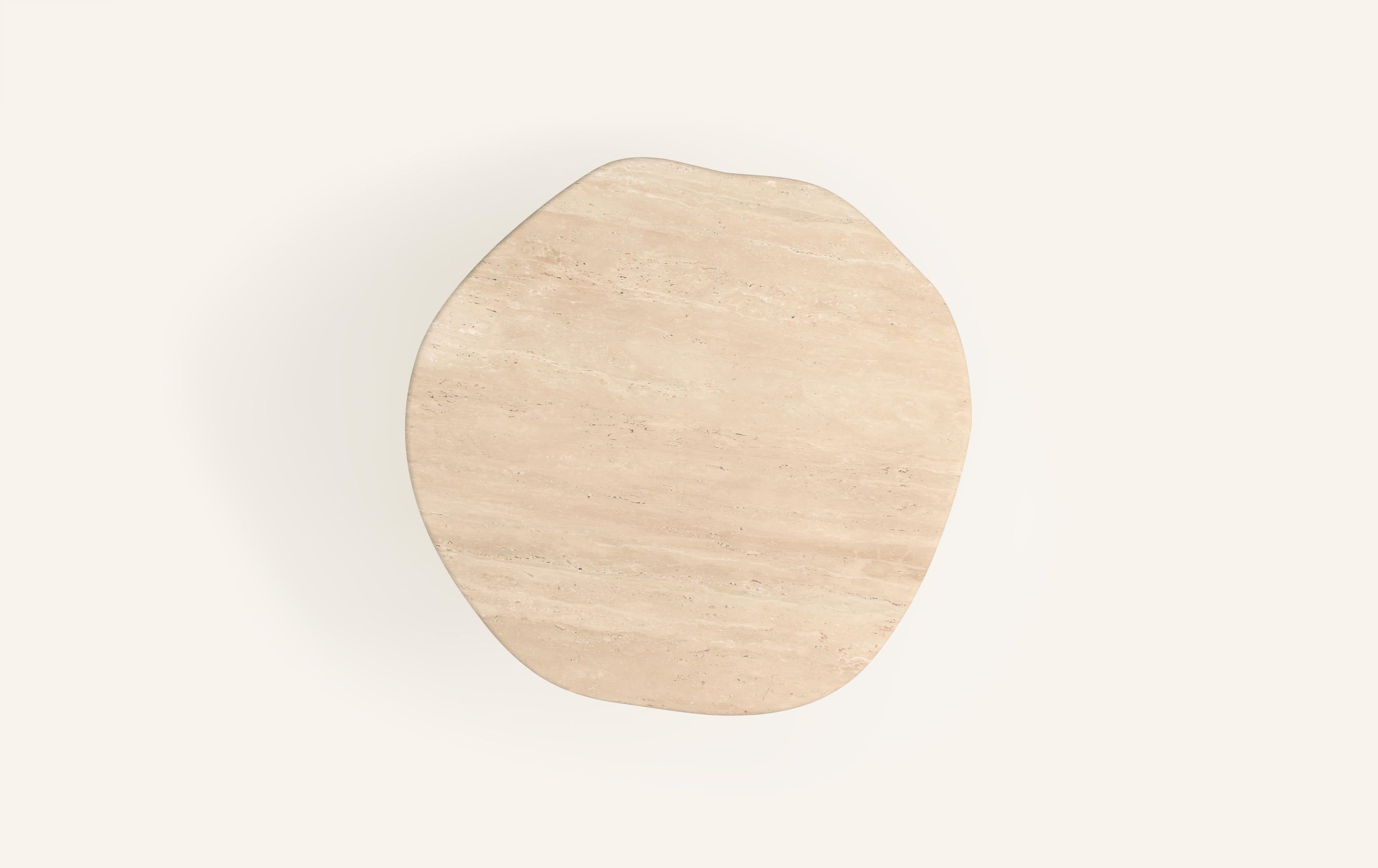 https://a.1stdibscdn.com/formla-lago-round-dining-table-60l-x-60w-x-30h-travertino-crema-vc-for-sale-picture-4/f_98022/f_396516621715302224216/FORM_LAGO_ROUND_DINING_TABLE_48_TRAVERTINO_CREMA_3_master.jpg