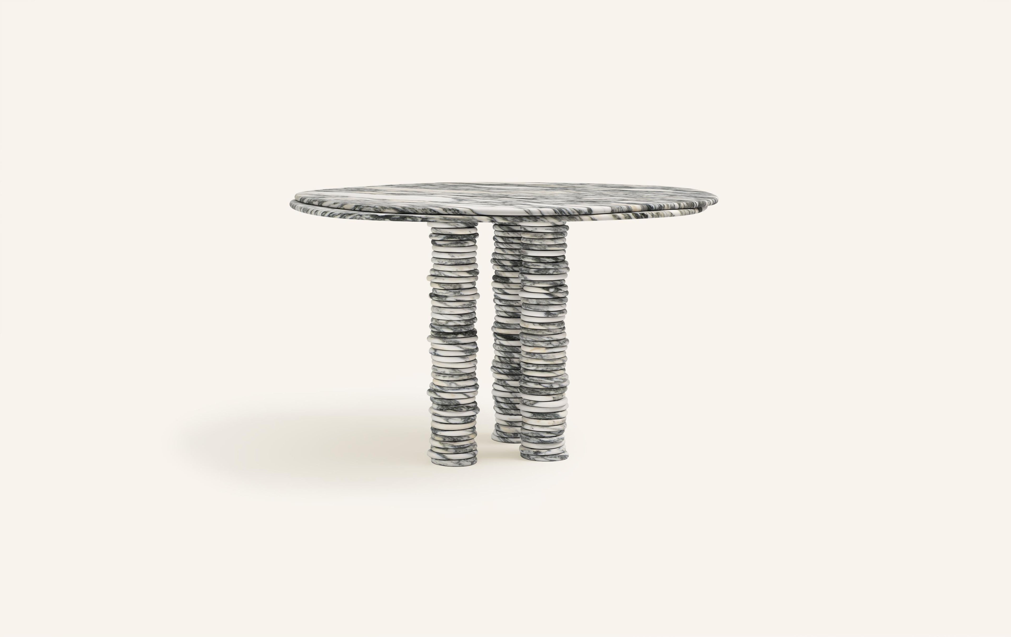https://a.1stdibscdn.com/formla-onda-round-dining-table-42l-x-42w-x-29h-arabescato-corchia-marble-for-sale-picture-2/f_98022/f_395550421714762956401/FORM_ONDA_ROUND_DINING_TABLE_48_ARABESCATO_CORCHIA_1_master.jpg