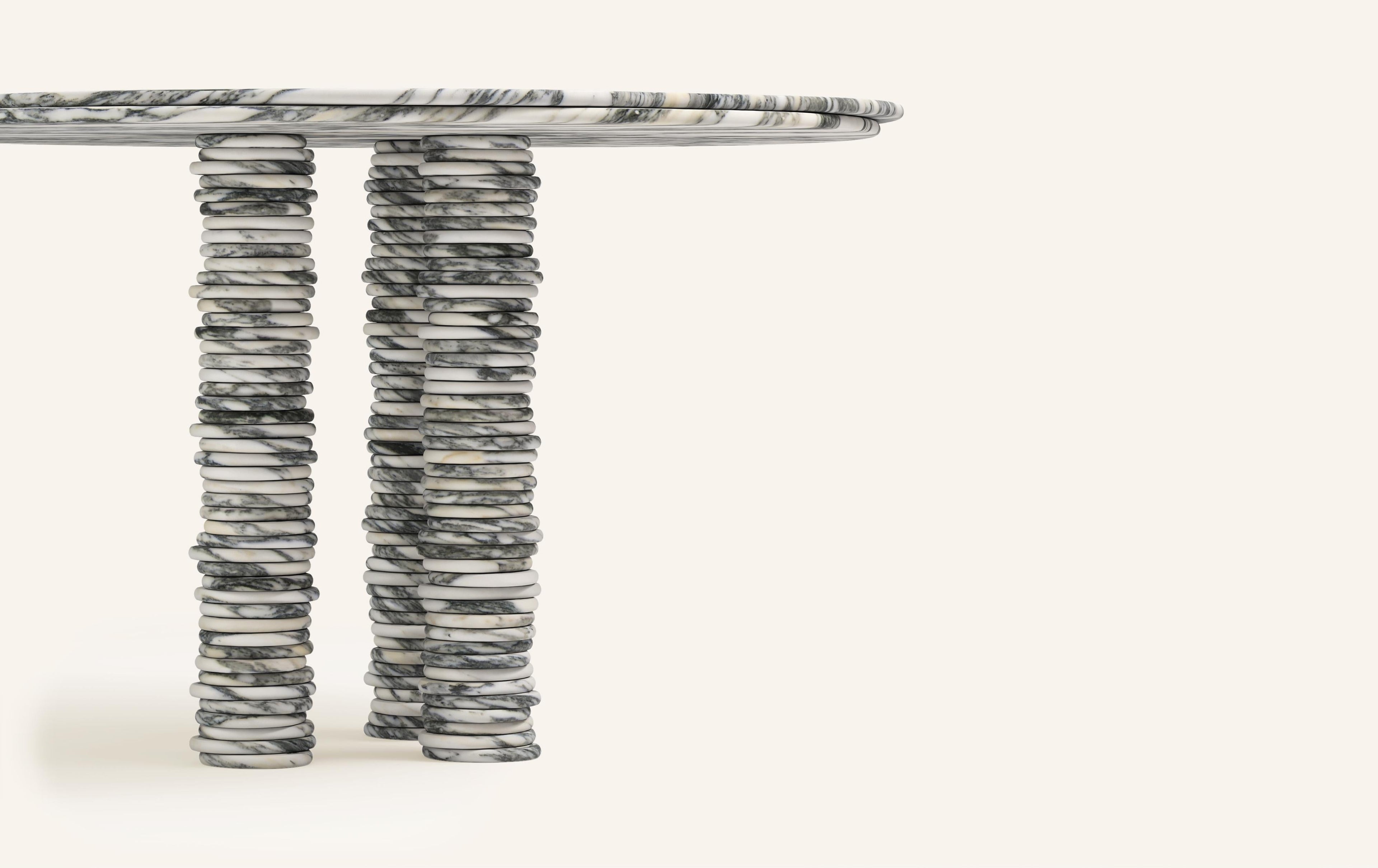 https://a.1stdibscdn.com/formla-onda-round-dining-table-42l-x-42w-x-29h-arabescato-corchia-marble-for-sale-picture-3/f_98022/f_395550421714762956916/FORM_ONDA_ROUND_DINING_TABLE_48_ARABESCATO_CORCHIA_2_master.jpg