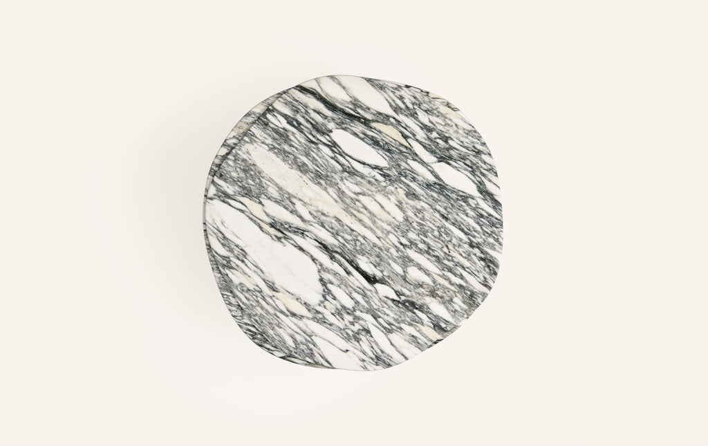 https://a.1stdibscdn.com/formla-onda-round-dining-table-42l-x-42w-x-29h-arabescato-corchia-marble-for-sale-picture-4/f_98022/f_395550421714762957103/FORM_ONDA_ROUND_DINING_TABLE_48_ARABESCATO_CORCHIA_3_master.jpg