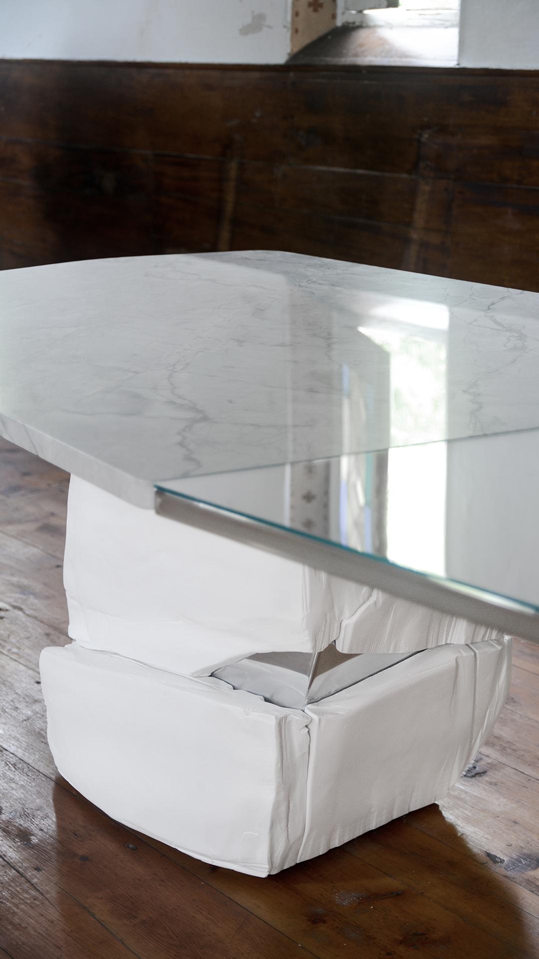 https://a.1stdibscdn.com/fracture-dining-table-by-simon-johns-for-sale-picture-9/f_26473/f_256120221633527849764/FRACTURE_TABLE_STORIE_2_master.jpg